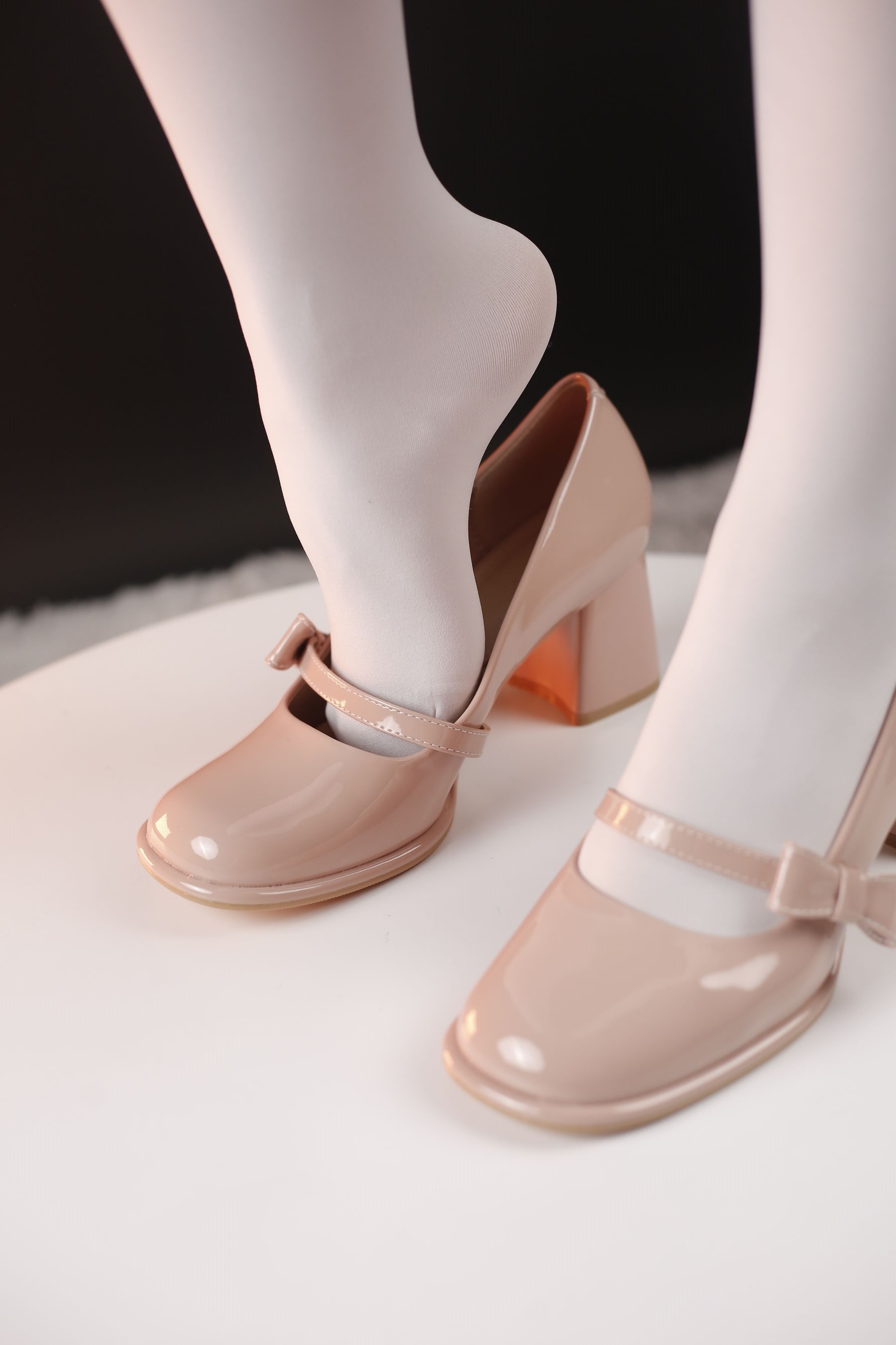 小糖果 微甜 - 粉色的高跟  第28张