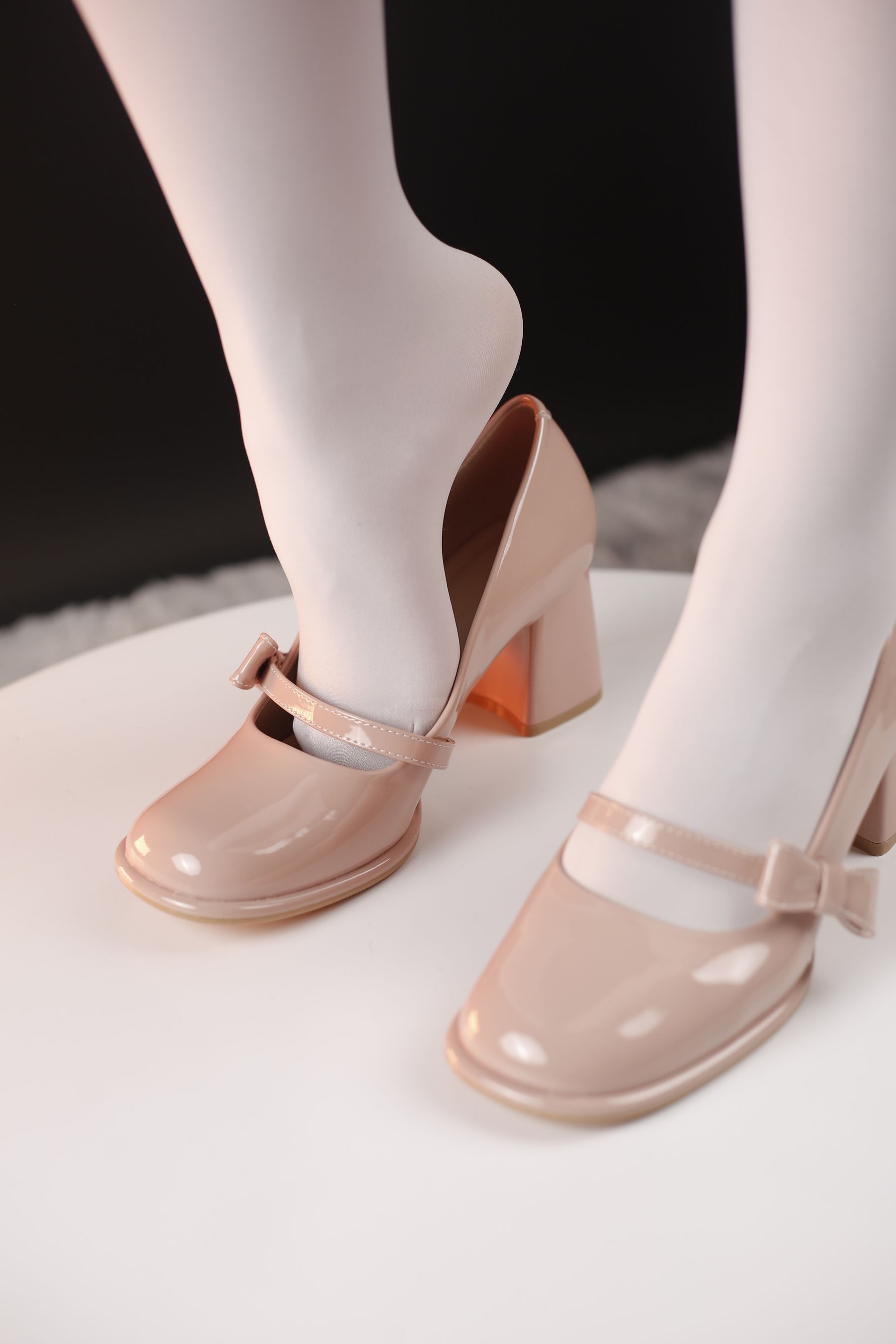 小糖果 微甜 - 粉色的高跟  第29张