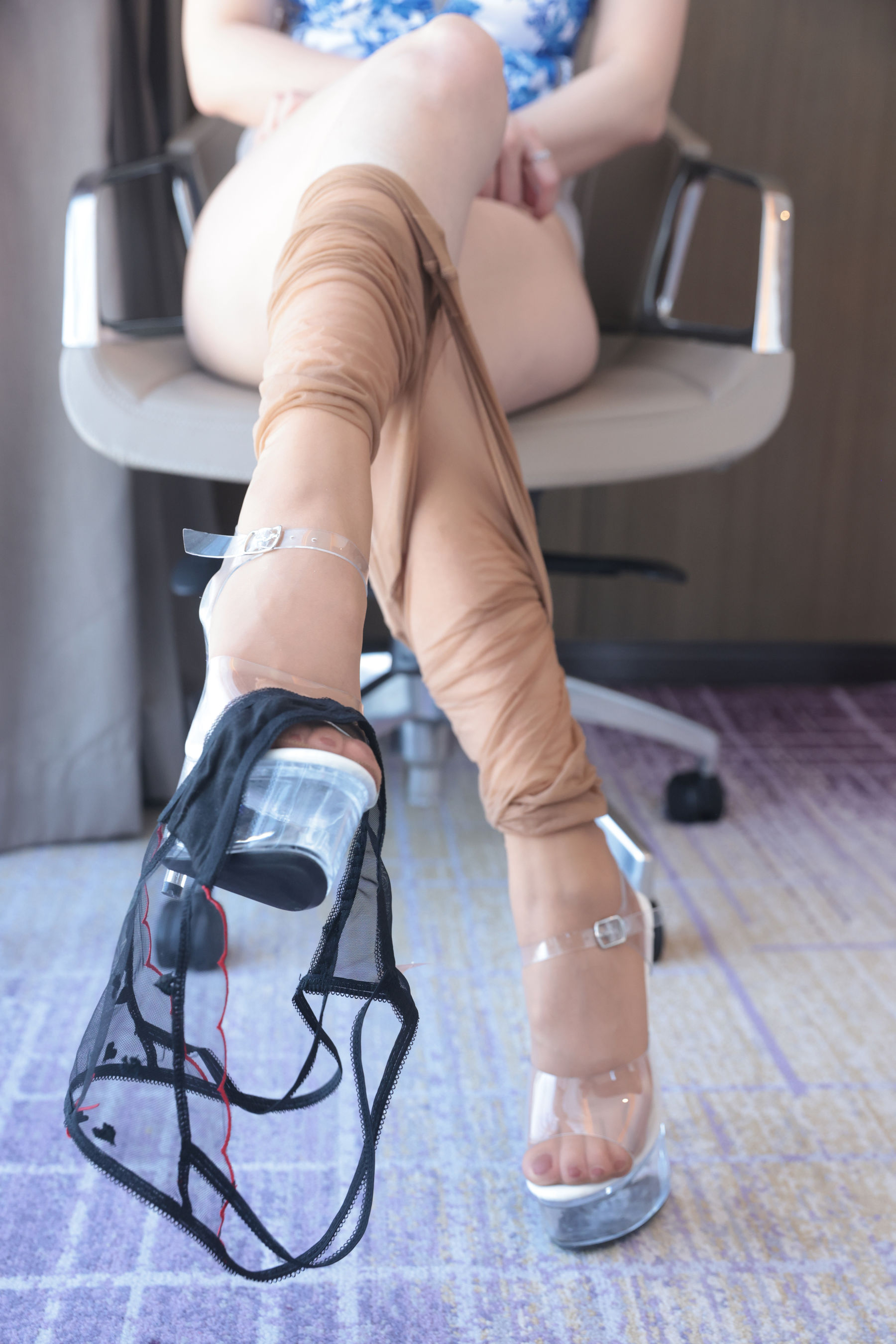 斗鱼主播 小女巫露娜 - 青花瓷旗袍  第110张