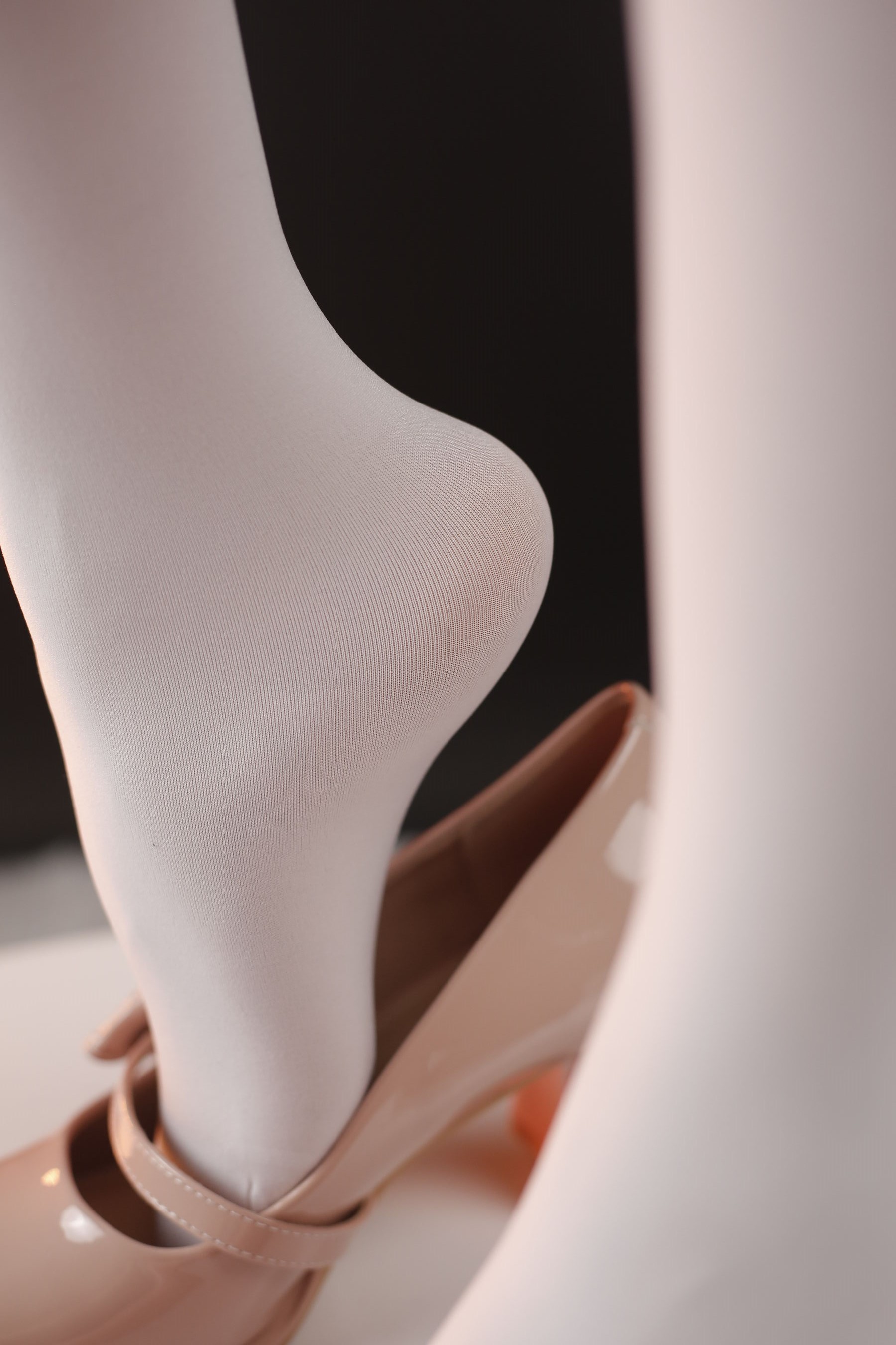 小糖果 微甜 - 粉色的高跟  第32张