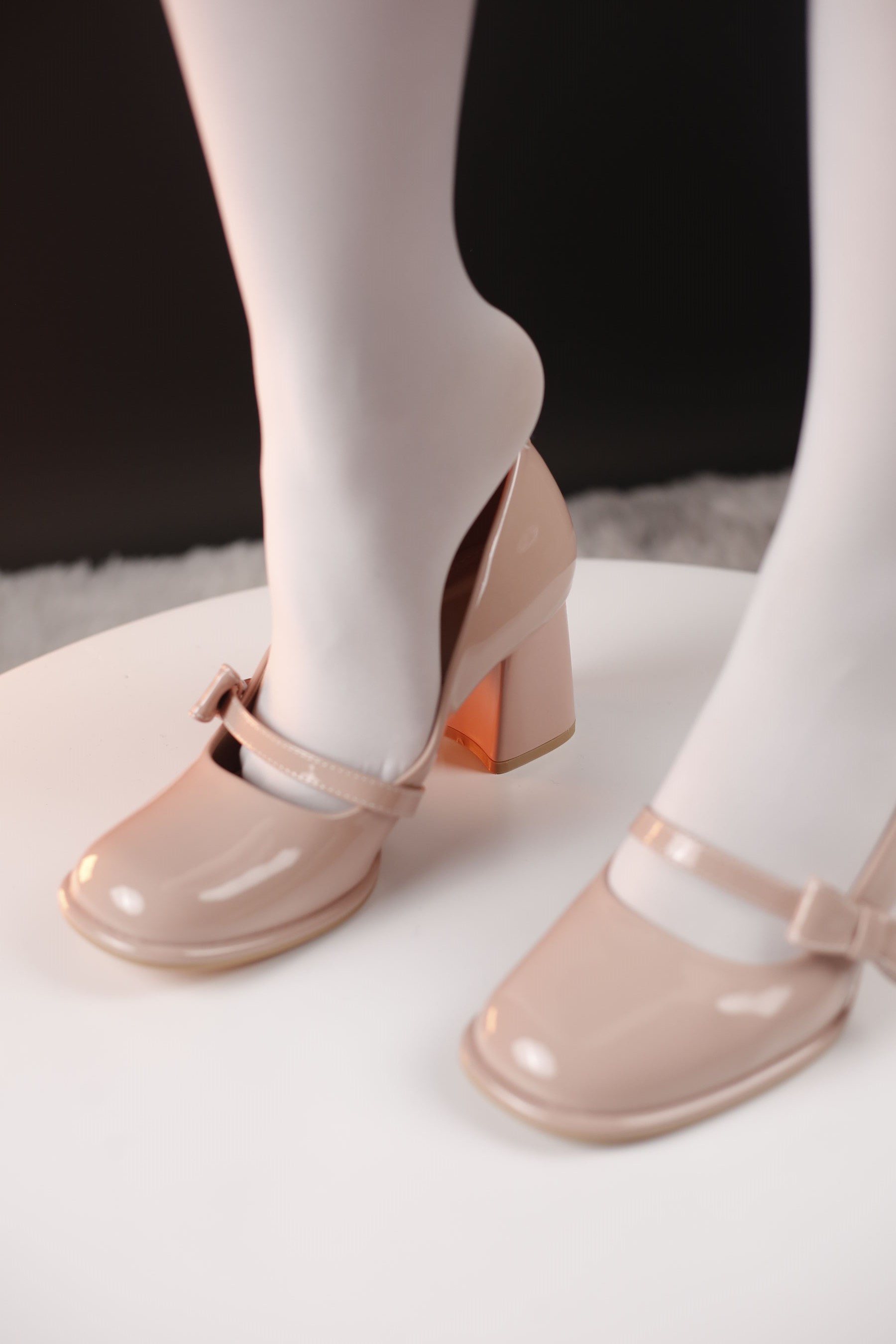 小糖果 微甜 - 粉色的高跟  第27张