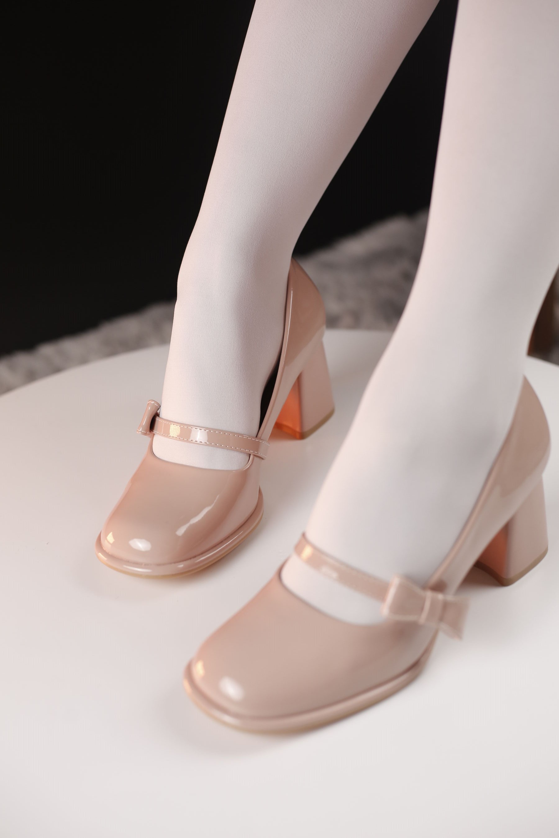 小糖果 微甜 - 粉色的高跟  第47张