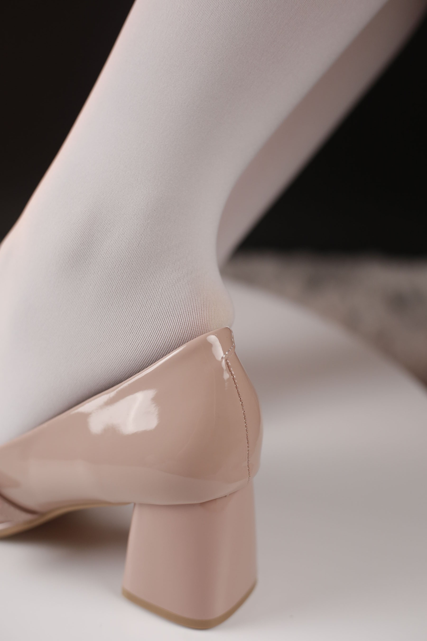 小糖果 微甜 - 粉色的高跟  第20张