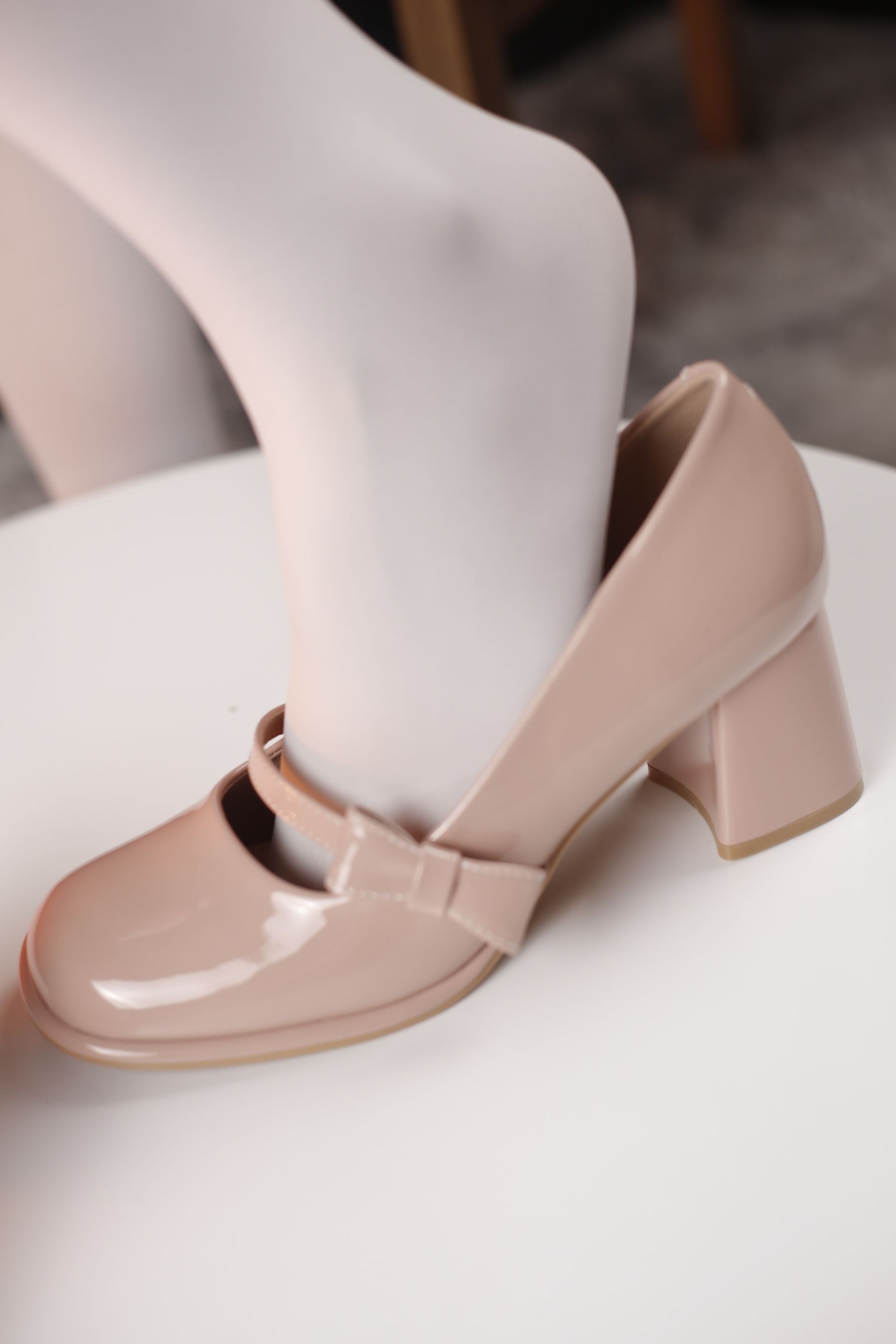 小糖果 微甜 - 粉色的高跟  第25张