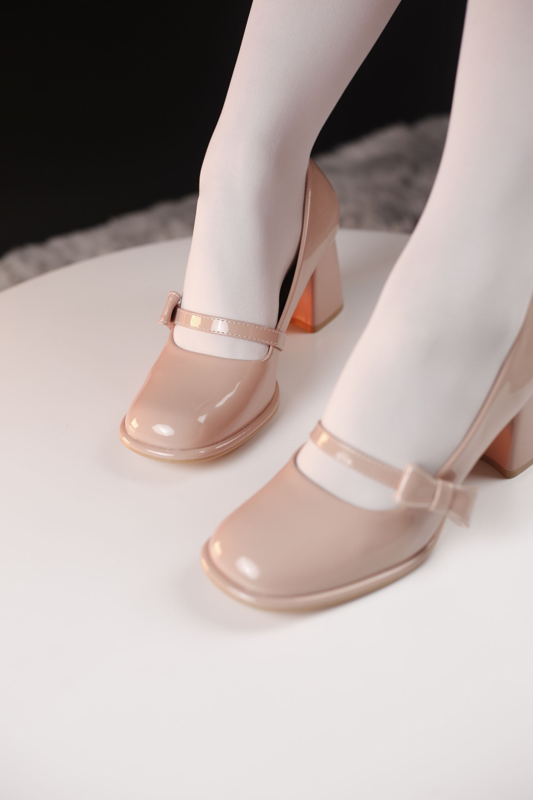 小糖果 微甜 - 粉色的高跟  第45张