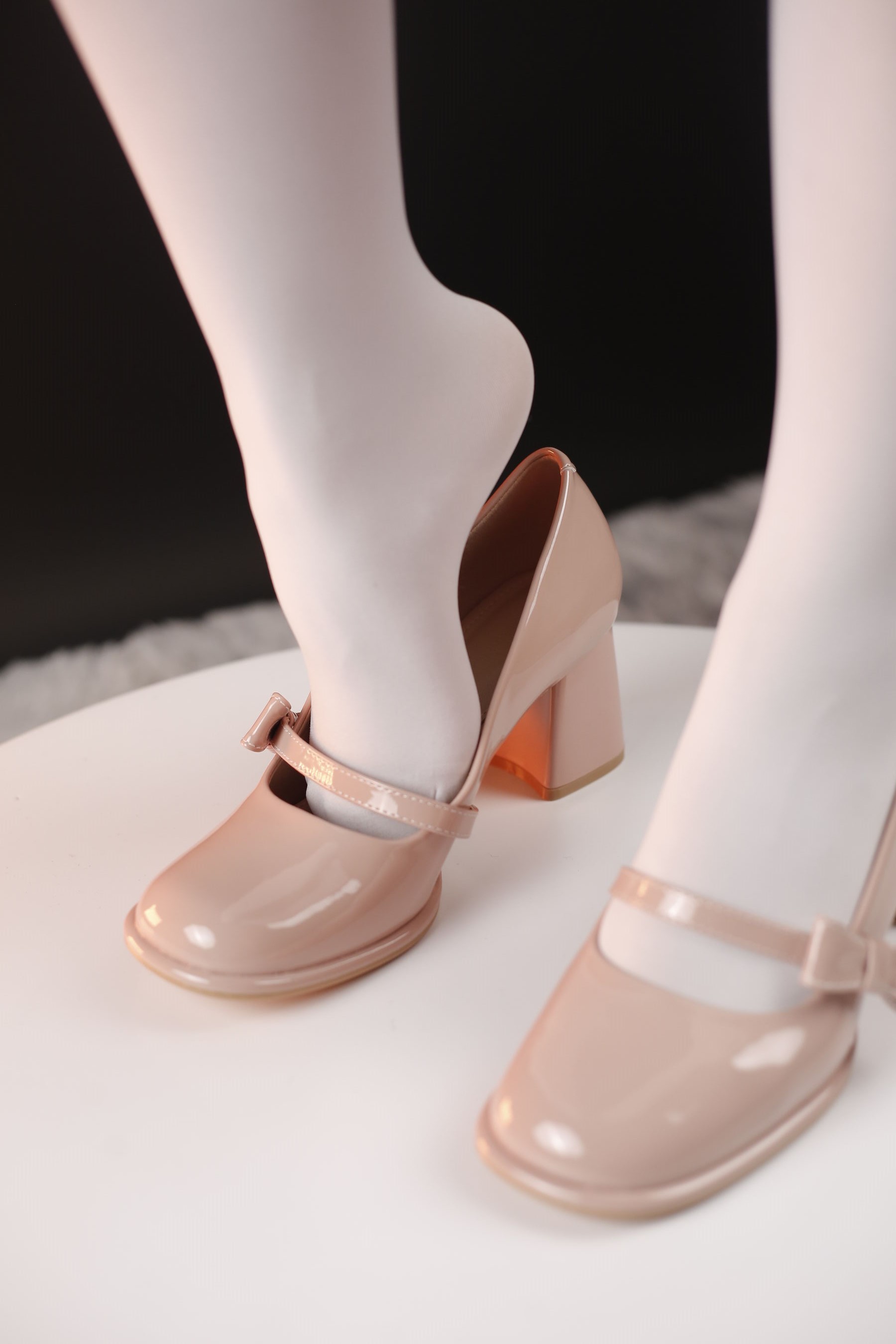 小糖果 微甜 - 粉色的高跟  第30张