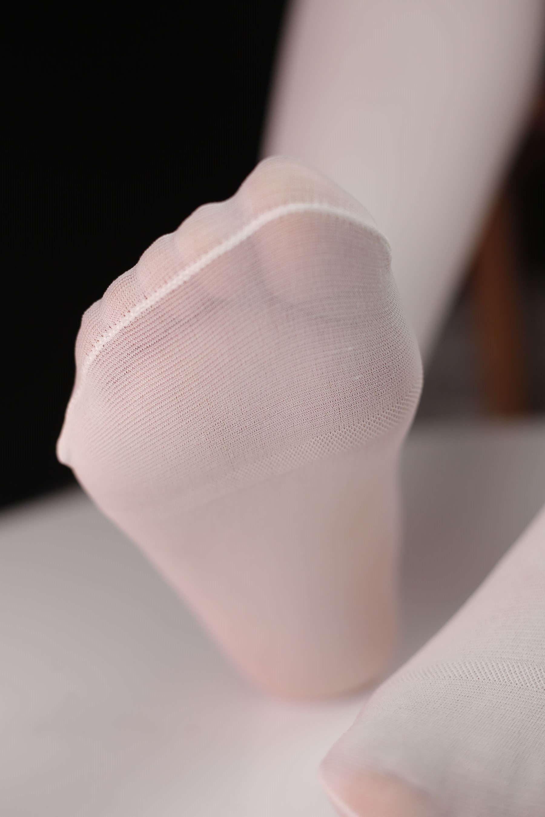 小糖果 微甜 - 白丝黑色高跟  第24张