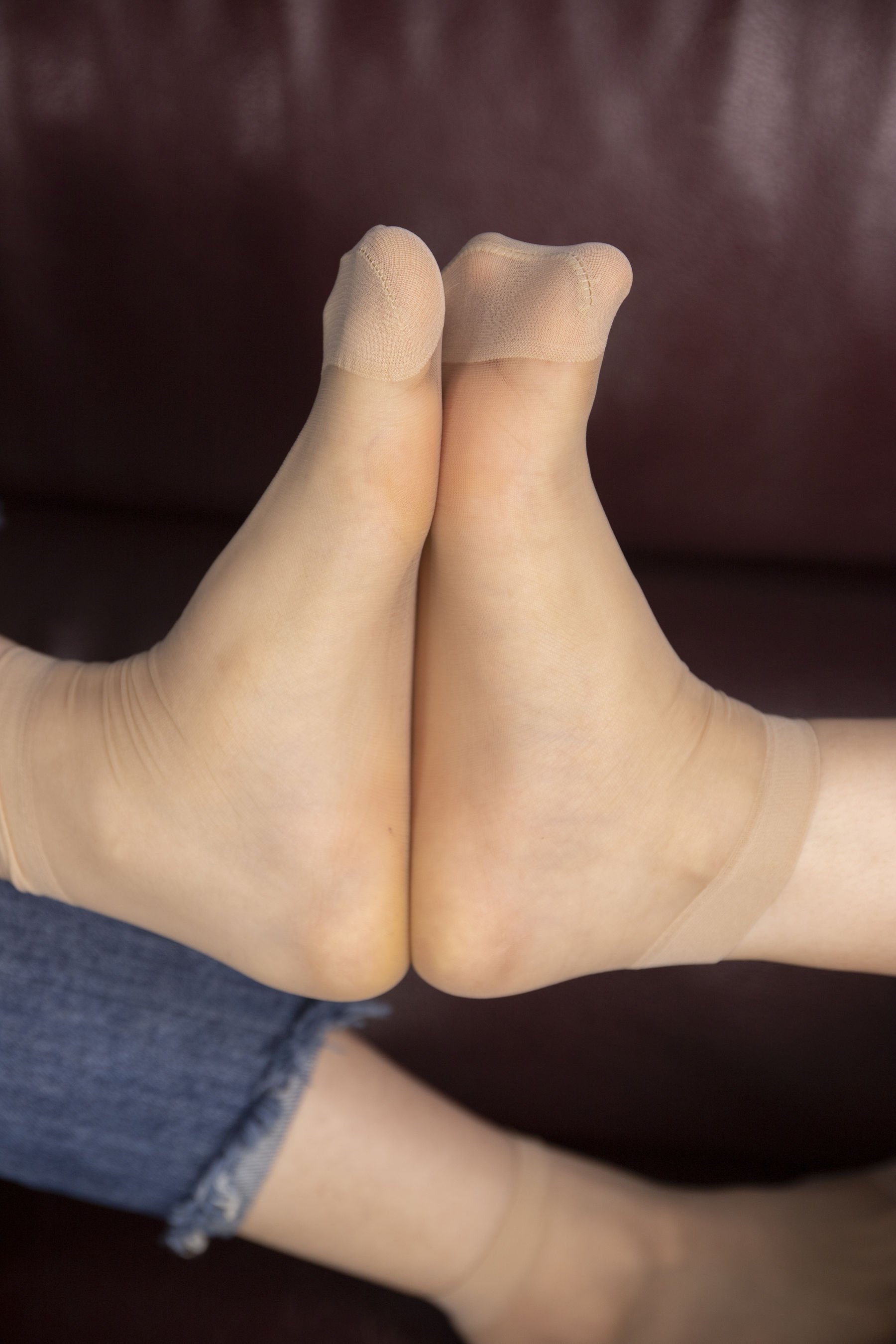 南国足艺 - 小娴&amp;晓月 肉丝脚对脚秀脚丫，两人还聊天自拍  第67张