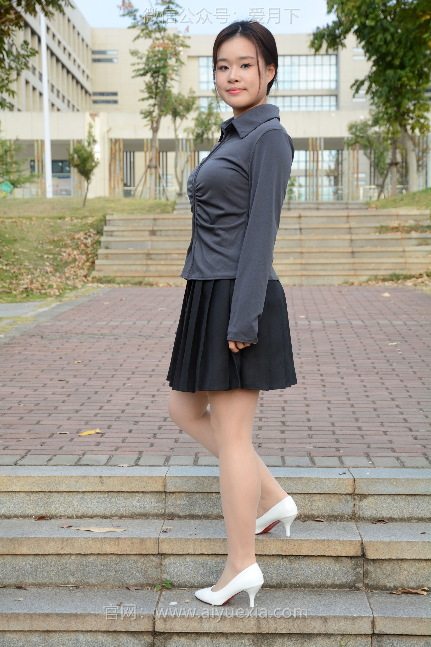 月下摄影 NO.006 茜茜 ~灰色小JK 这身灰色小JK被我穿出了正装的感觉  第26张