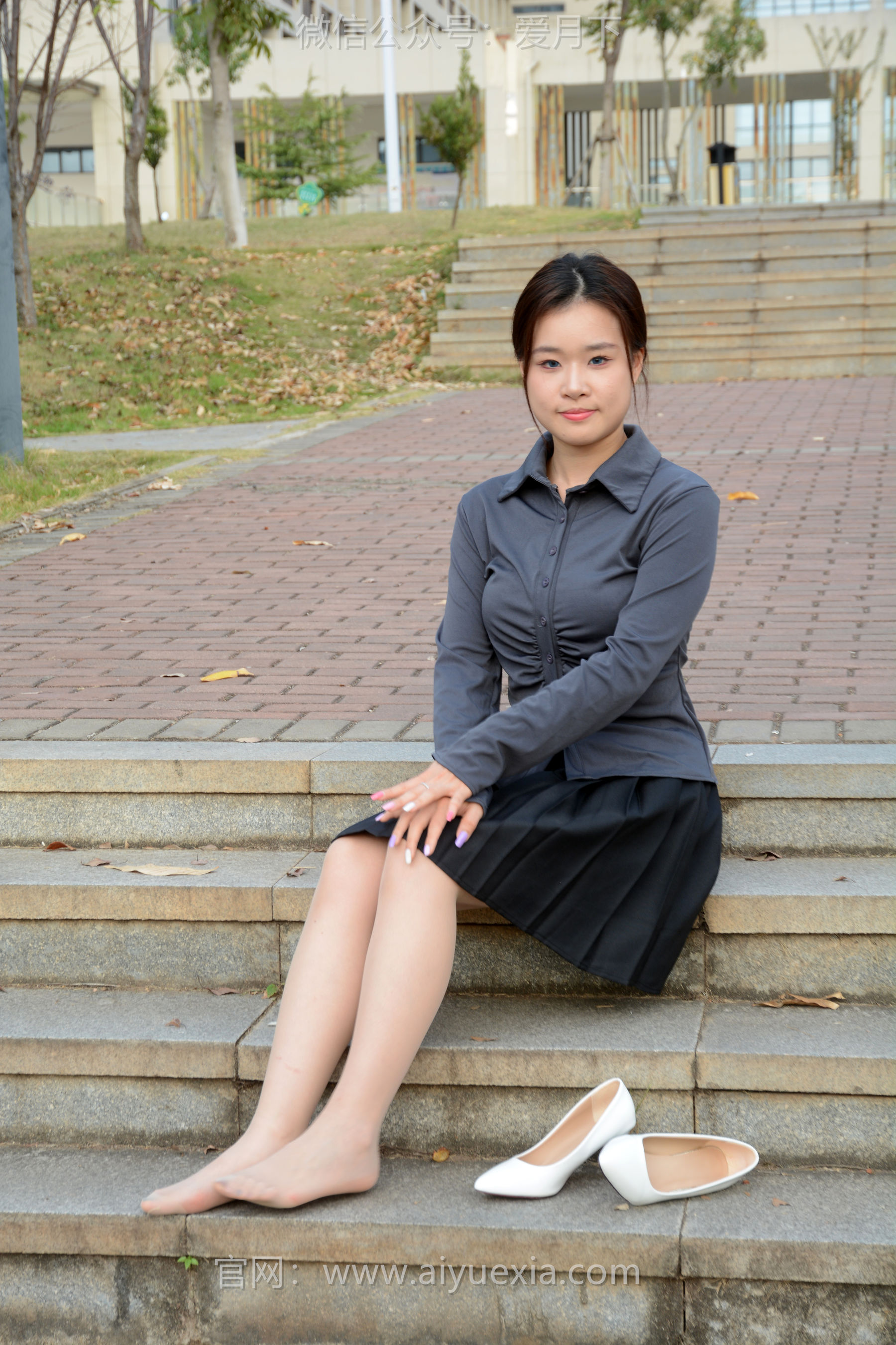 月下摄影 NO.006 茜茜 ~灰色小JK 这身灰色小JK被我穿出了正装的感觉  第23张