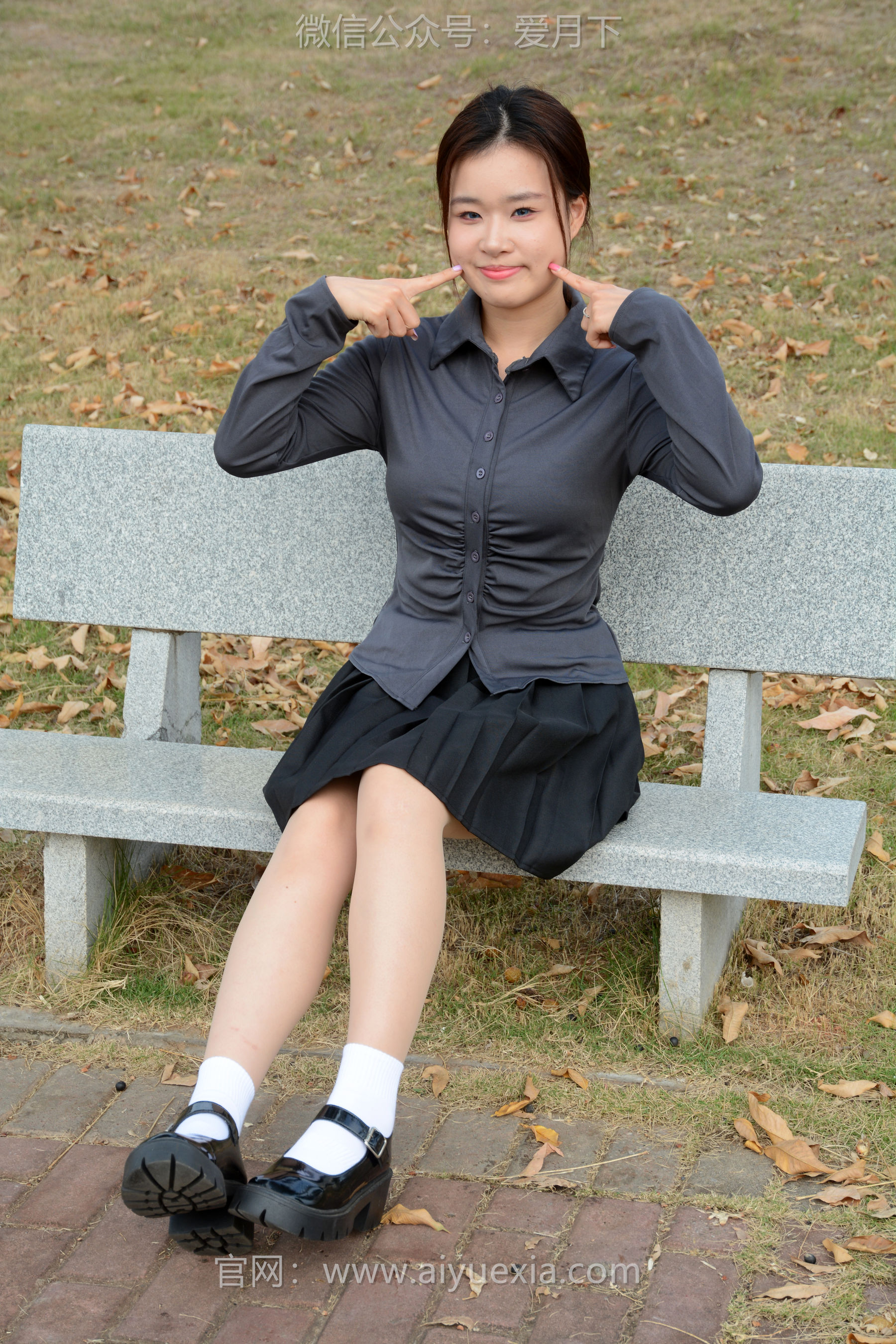 月下摄影 NO.006 茜茜 ~灰色小JK 这身灰色小JK被我穿出了正装的感觉  第34张