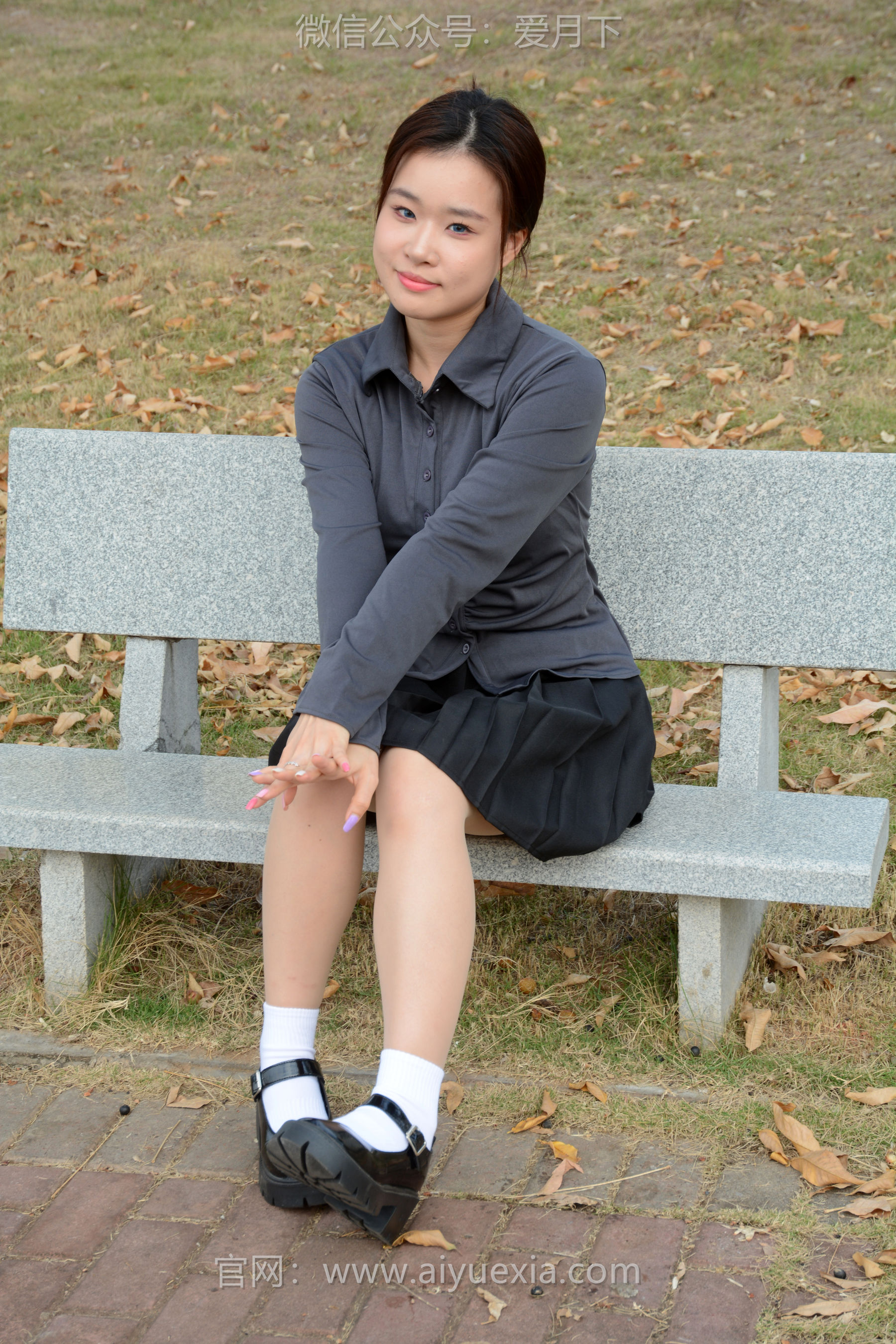 月下摄影 NO.006 茜茜 ~灰色小JK 这身灰色小JK被我穿出了正装的感觉  第8张