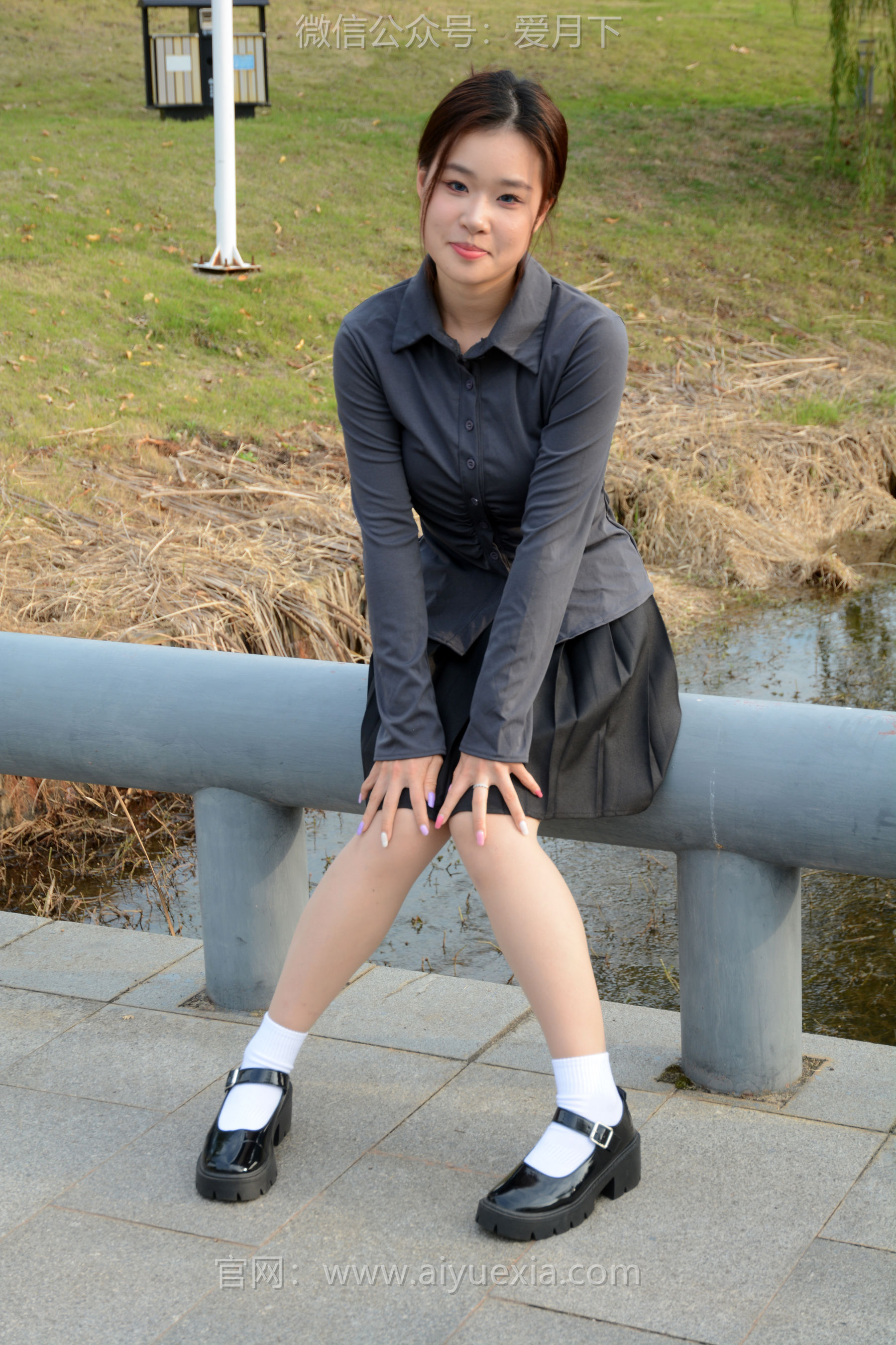 月下摄影 NO.006 茜茜 ~灰色小JK 这身灰色小JK被我穿出了正装的感觉  第58张