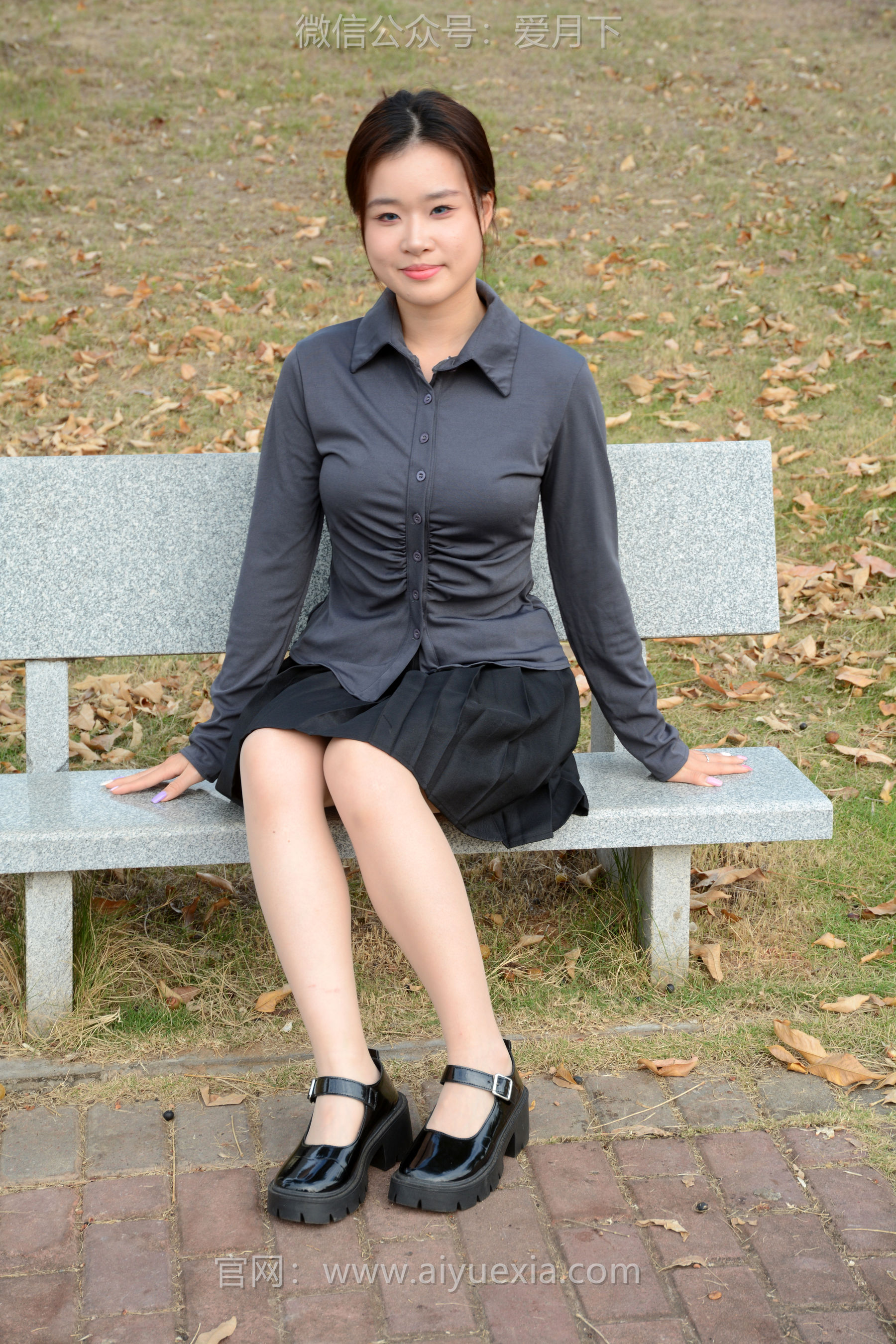 月下摄影 NO.006 茜茜 ~灰色小JK 这身灰色小JK被我穿出了正装的感觉  第6张