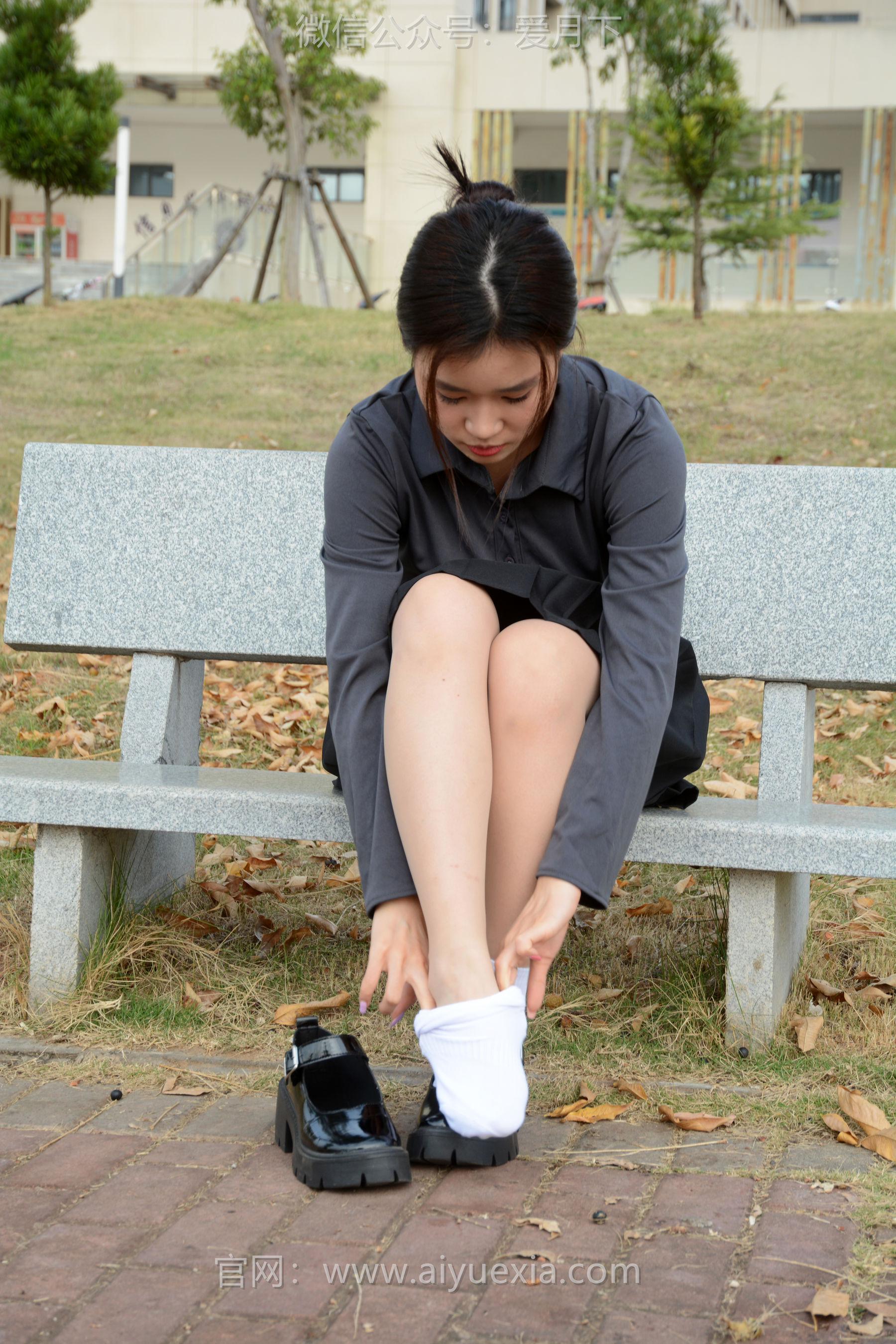 月下摄影 NO.006 茜茜 ~灰色小JK 这身灰色小JK被我穿出了正装的感觉  第7张