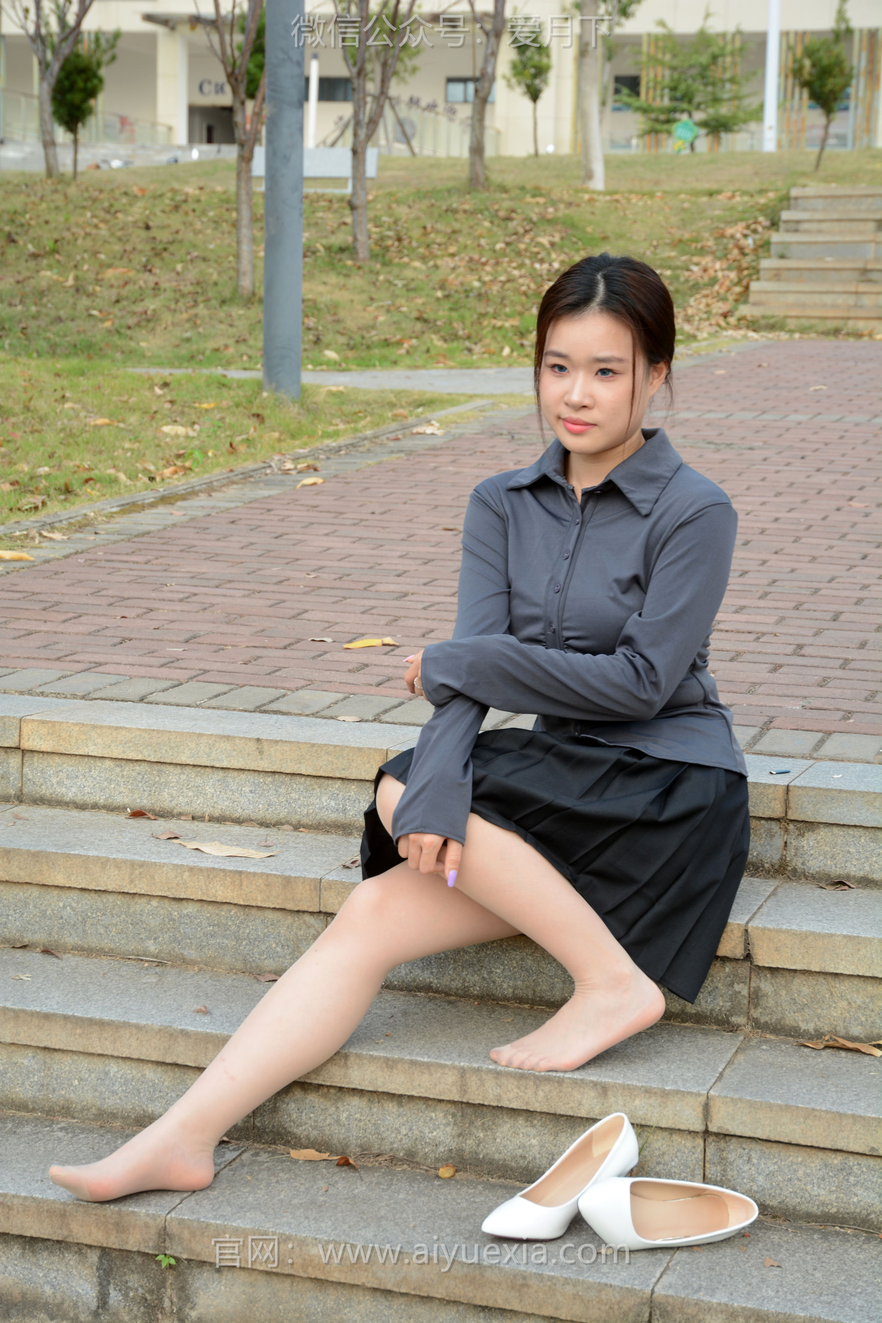 月下摄影 NO.006 茜茜 ~灰色小JK 这身灰色小JK被我穿出了正装的感觉  第93张