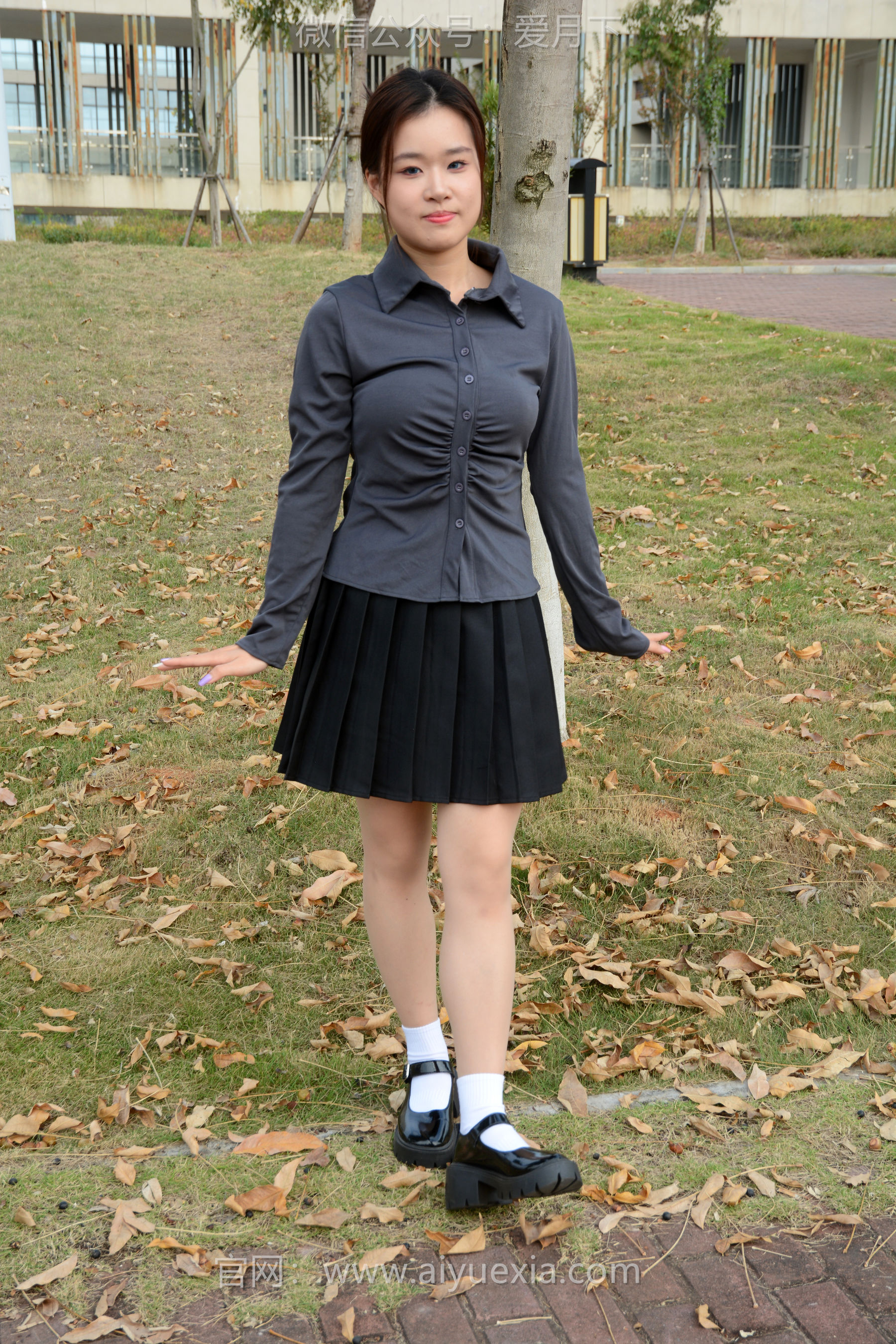 月下摄影 NO.006 茜茜 ~灰色小JK 这身灰色小JK被我穿出了正装的感觉  第43张