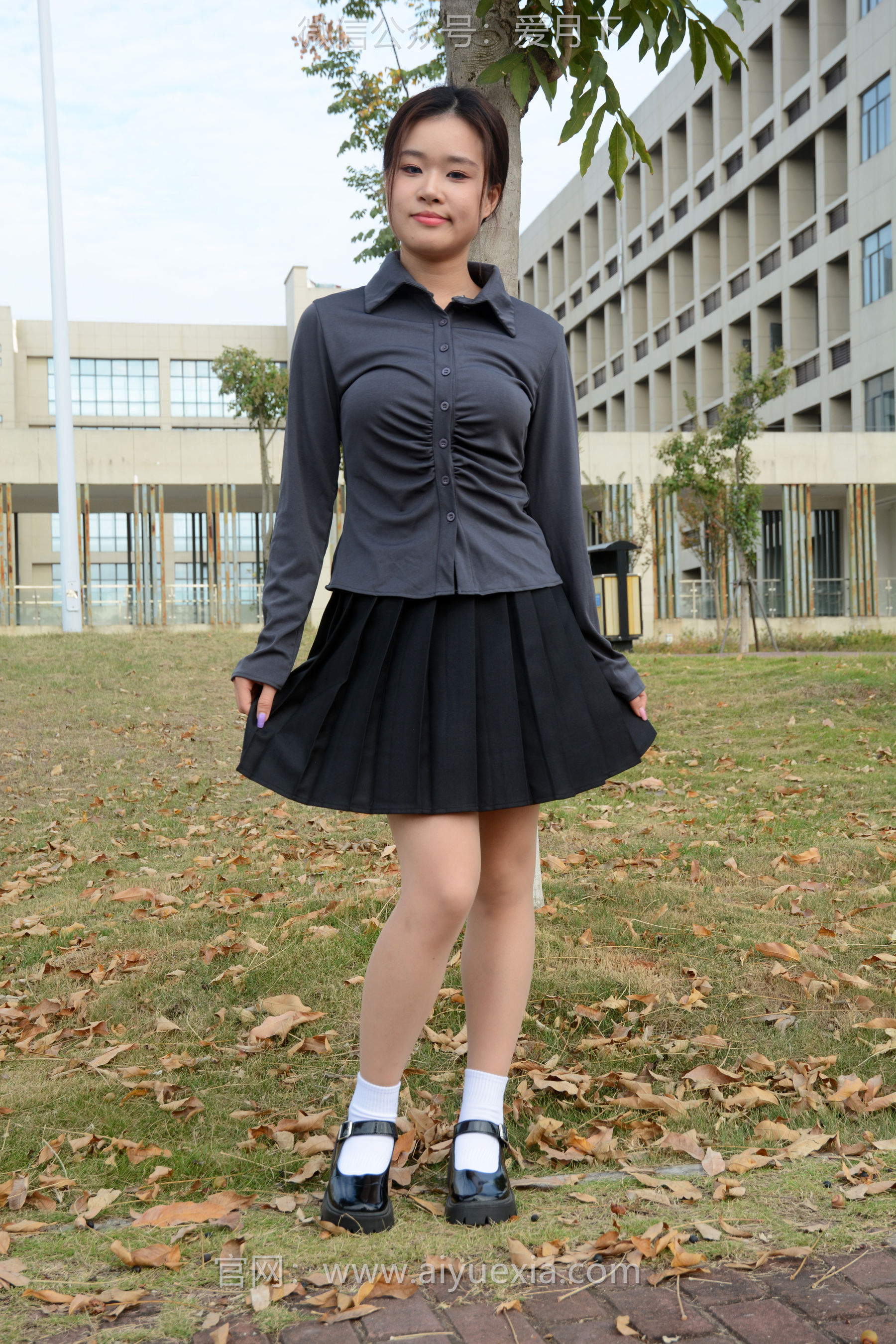 月下摄影 NO.006 茜茜 ~灰色小JK 这身灰色小JK被我穿出了正装的感觉  第47张