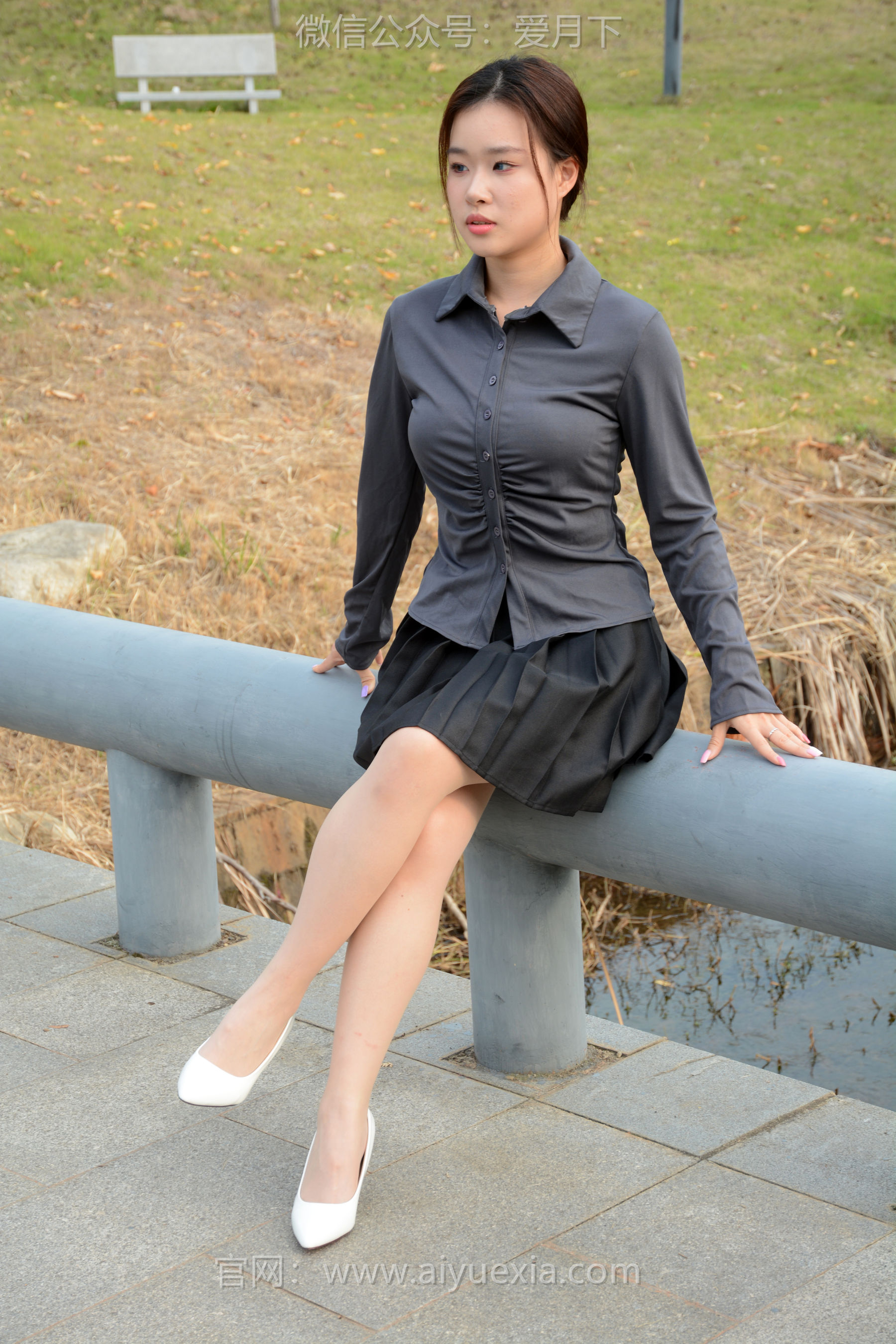 月下摄影 NO.006 茜茜 ~灰色小JK 这身灰色小JK被我穿出了正装的感觉  第81张