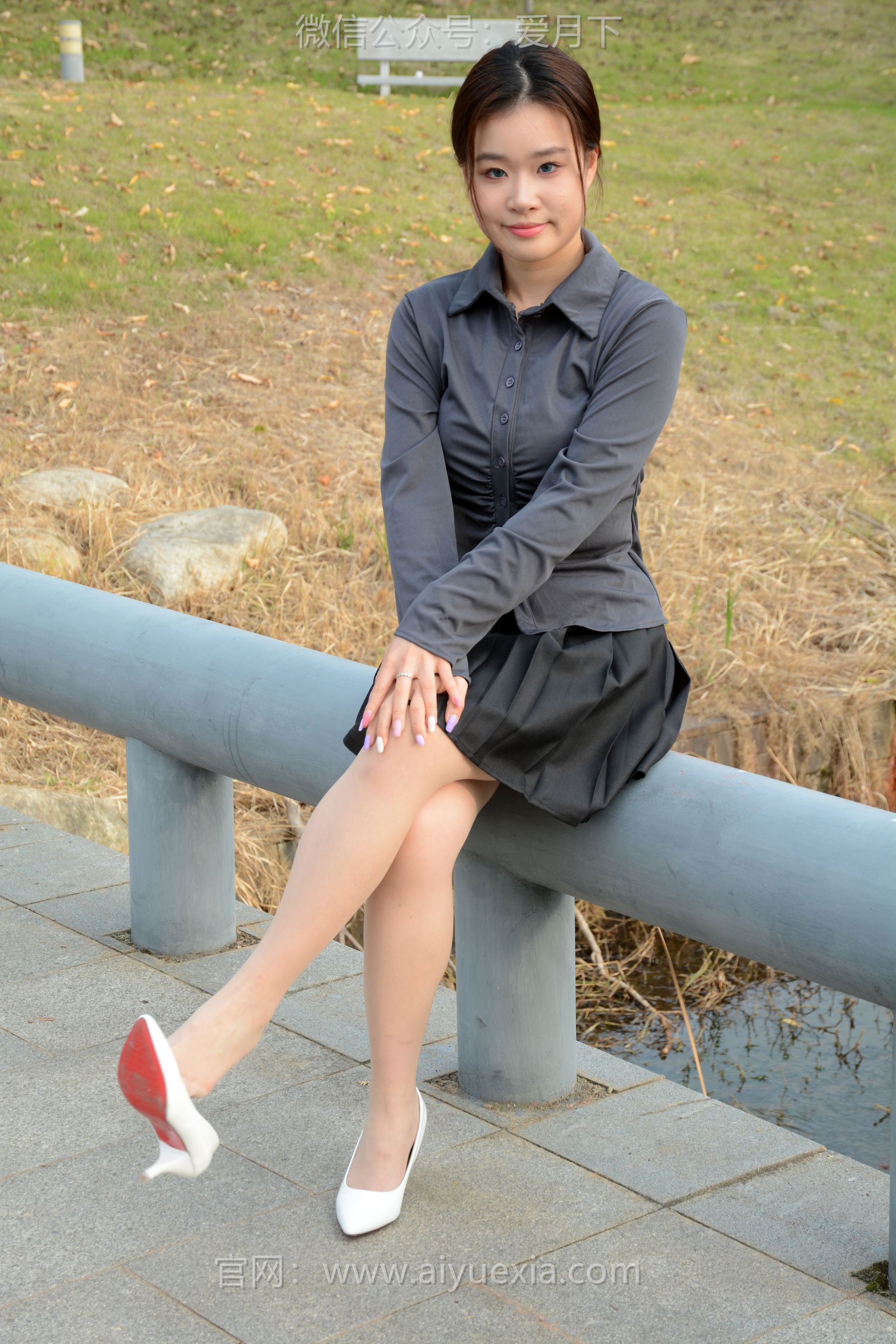 月下摄影 NO.006 茜茜 ~灰色小JK 这身灰色小JK被我穿出了正装的感觉  第79张