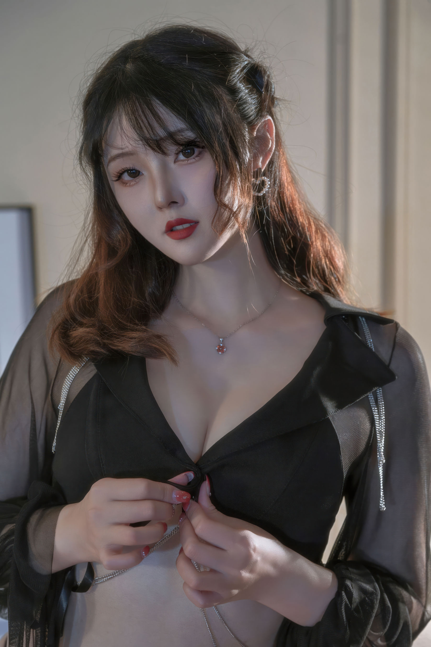 Natsuko夏夏子 - 朦胧OL  第13张