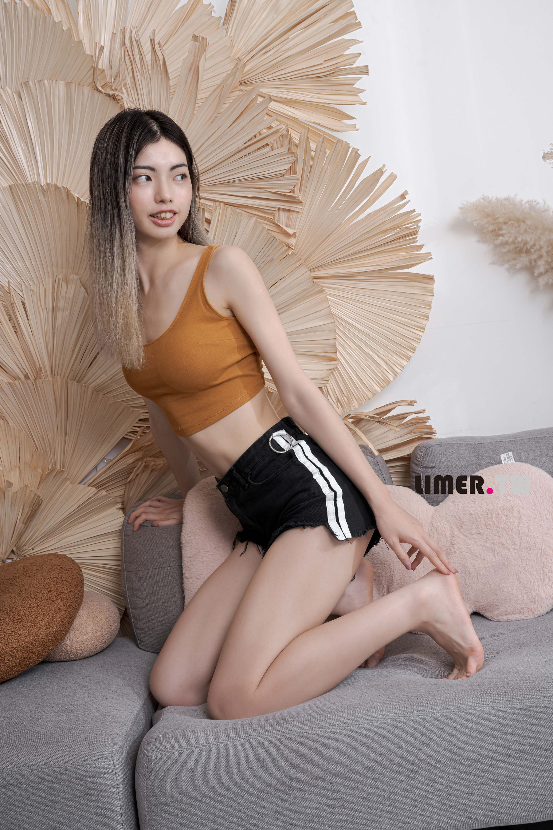 Limerence原创 No.086 Lily 捨不得换の 旧鞋 x 灵活脚脚噜爆宝特瓶  第3张