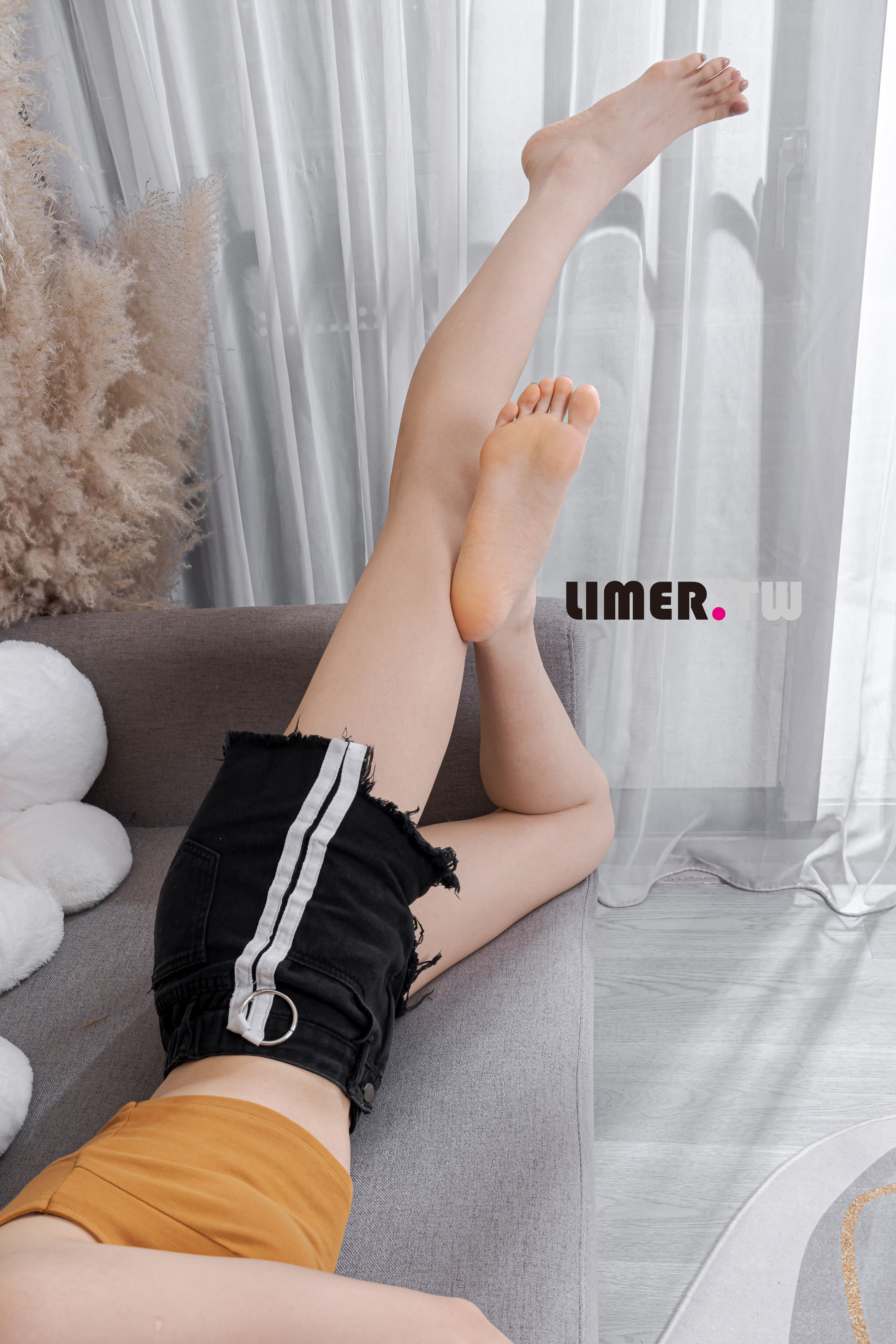 Limerence原创 No.086 Lily 捨不得换の 旧鞋 x 灵活脚脚噜爆宝特瓶  第7张