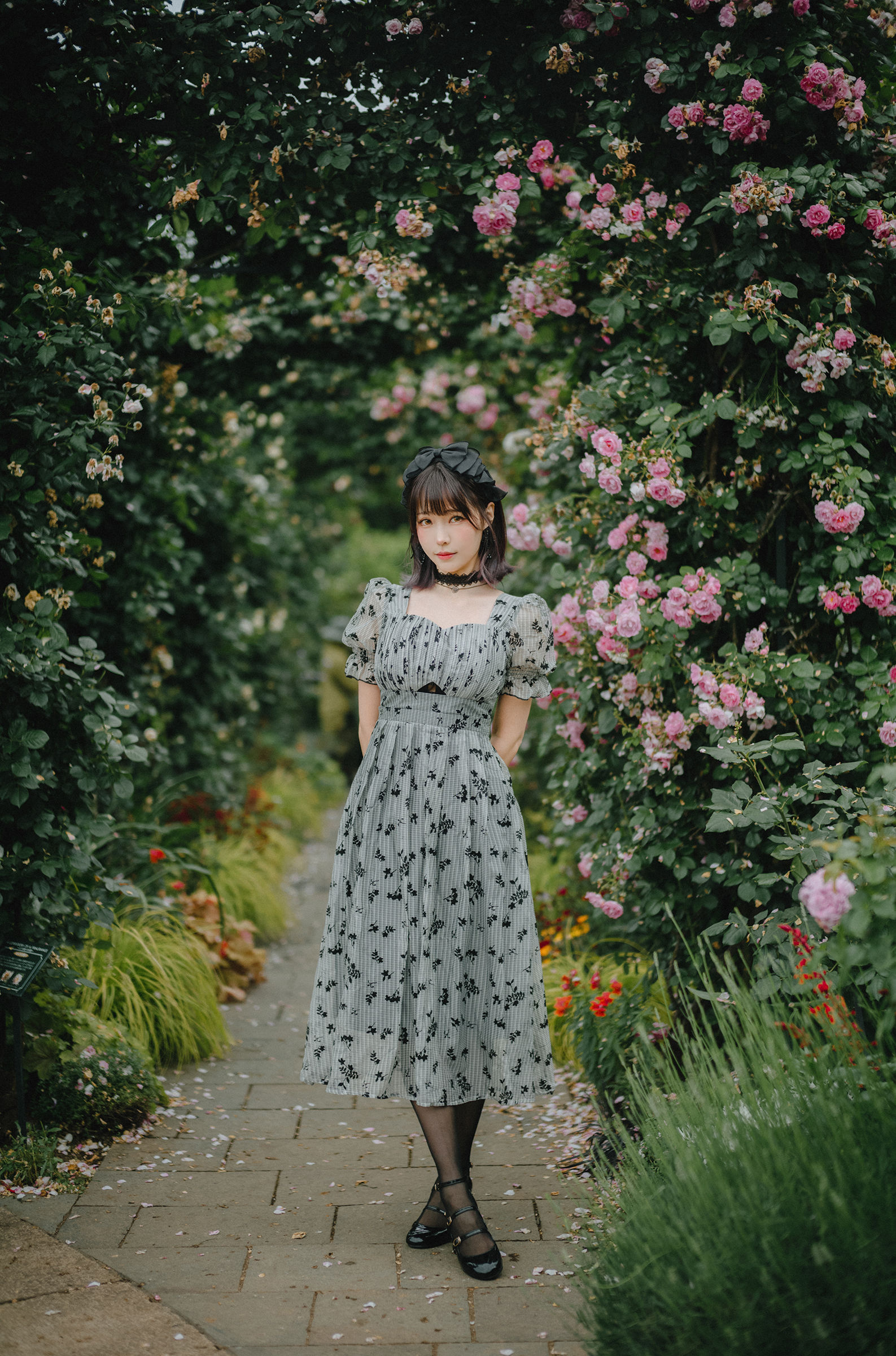 Ely_eee(ElyEE子) - Roses After the Rain 雨後玫瑰  第2张