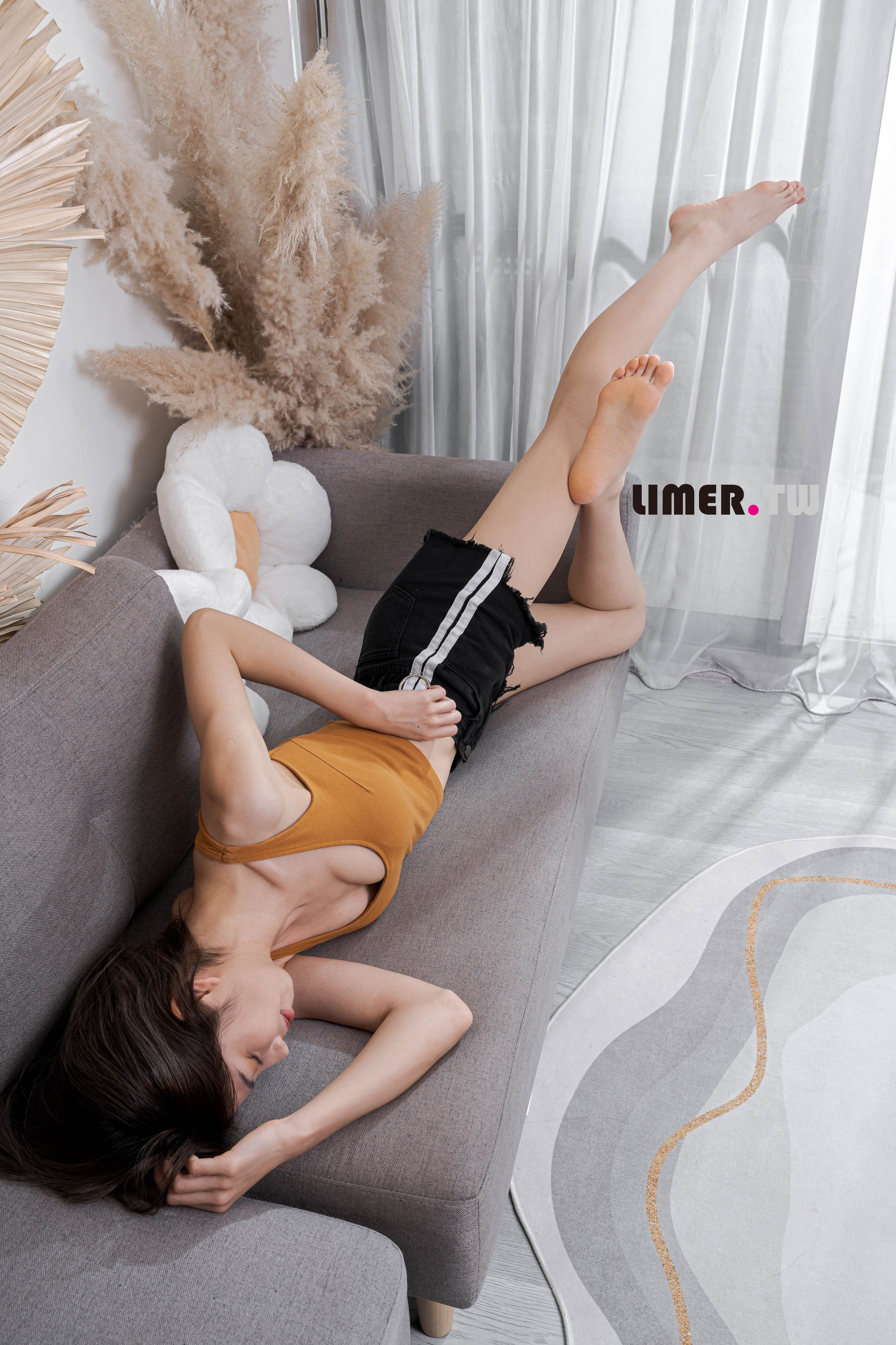 Limerence原创 No.086 Lily 捨不得换の 旧鞋 x 灵活脚脚噜爆宝特瓶  第7张