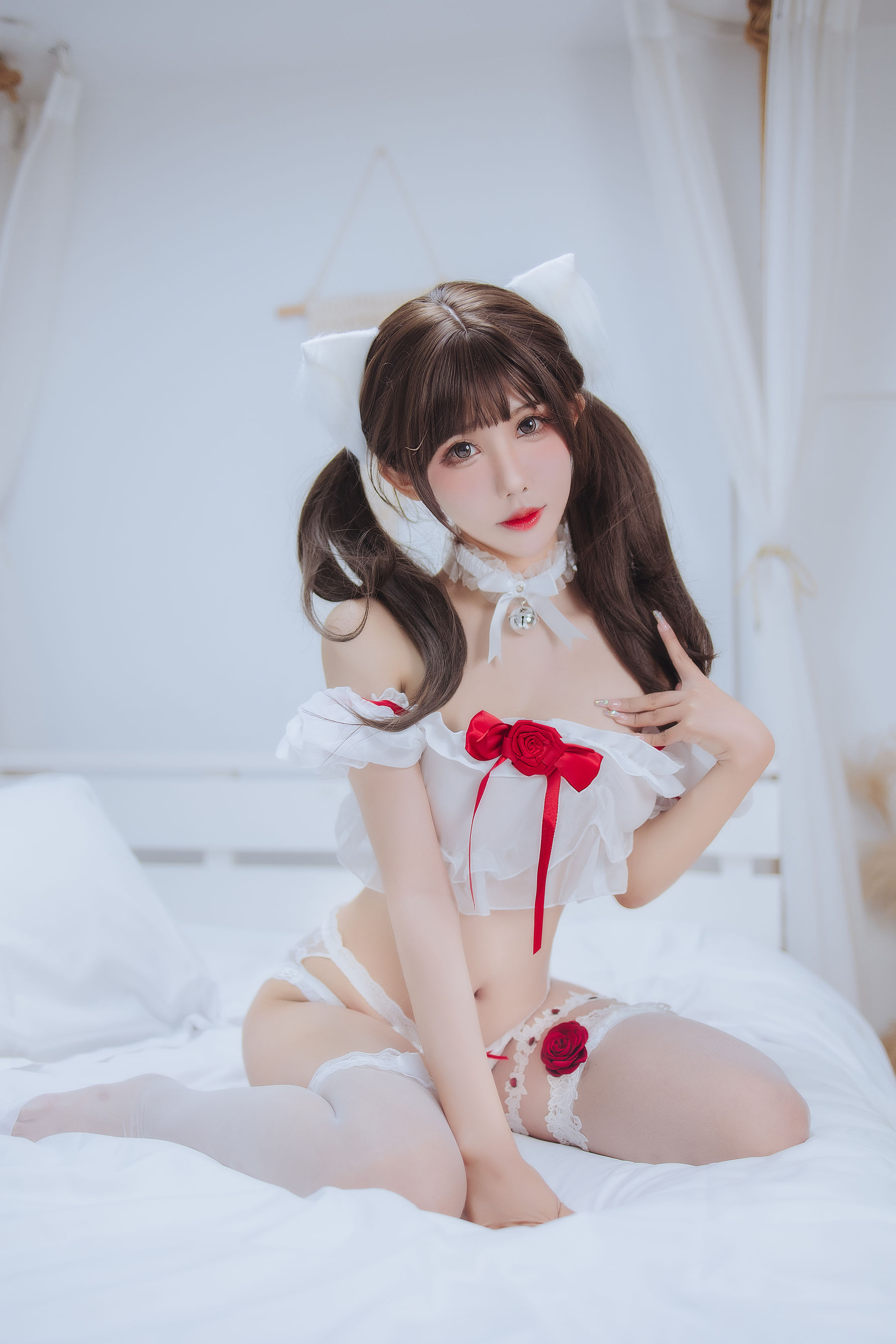 仙女月 - 白猫少女  第3张