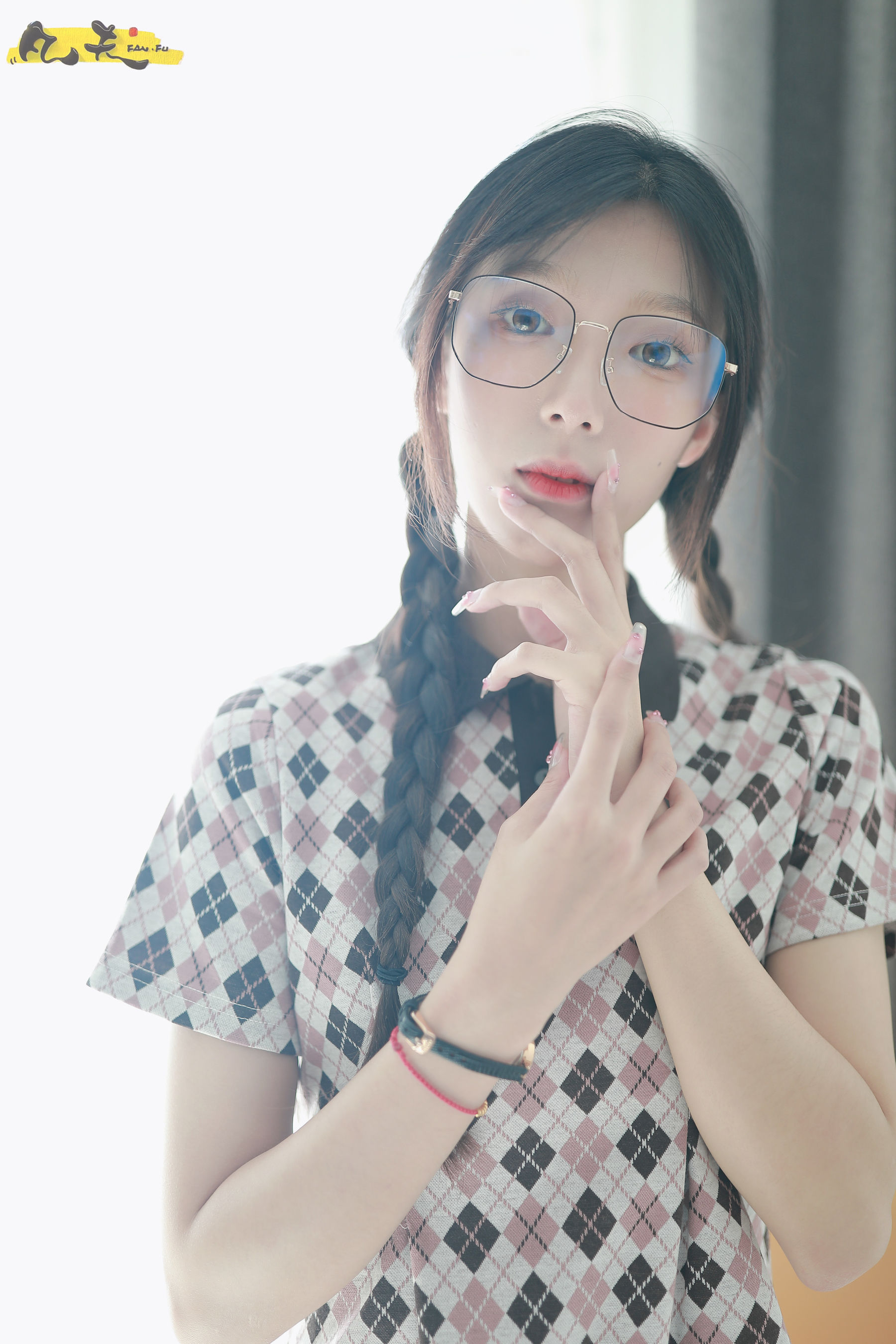 凡夫摄影 - 夏妹 板鞋白棉袜  第4张