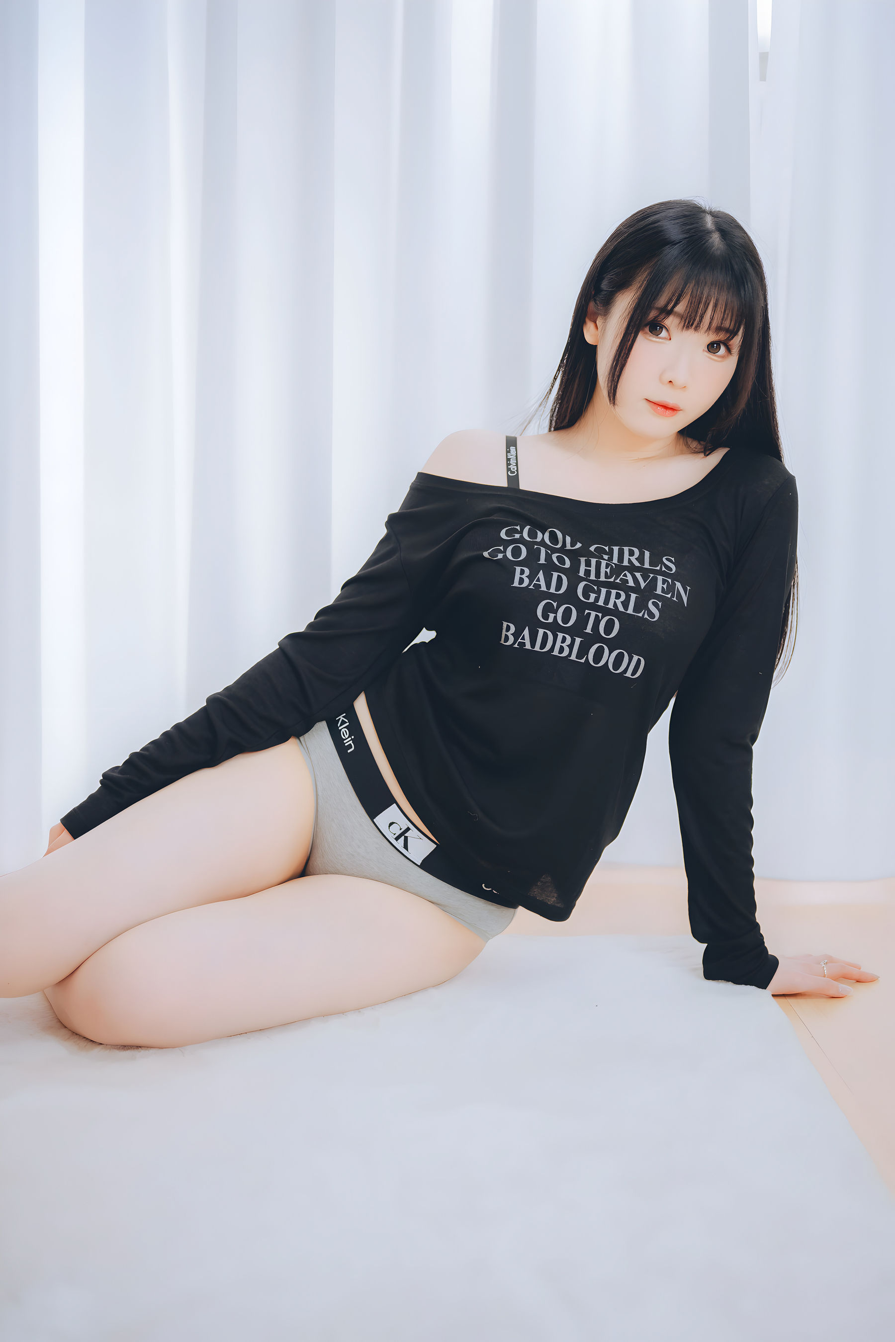 微博妹纸霜月shimo - 週末彼女  第3张