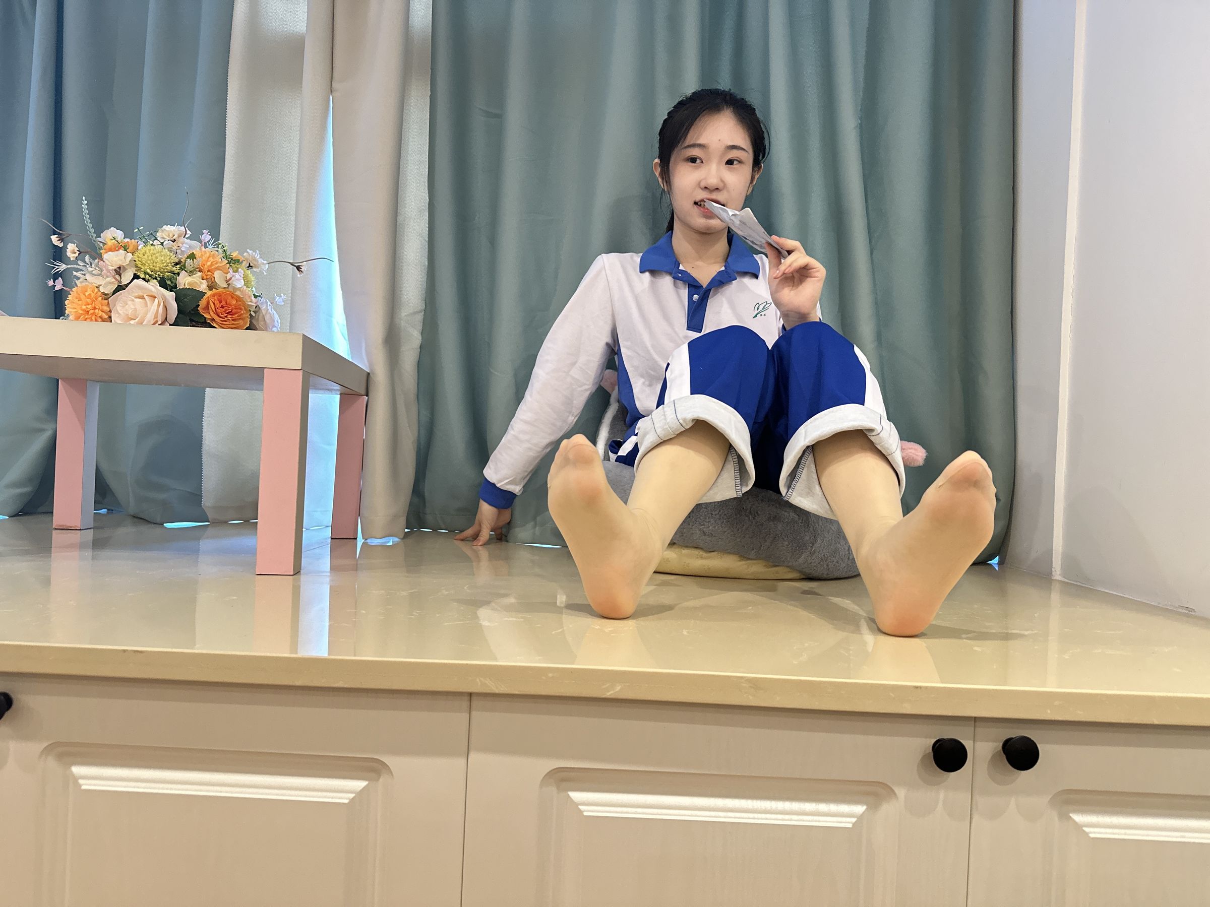 小兔 - 校服换裙子 一字马  第79张
