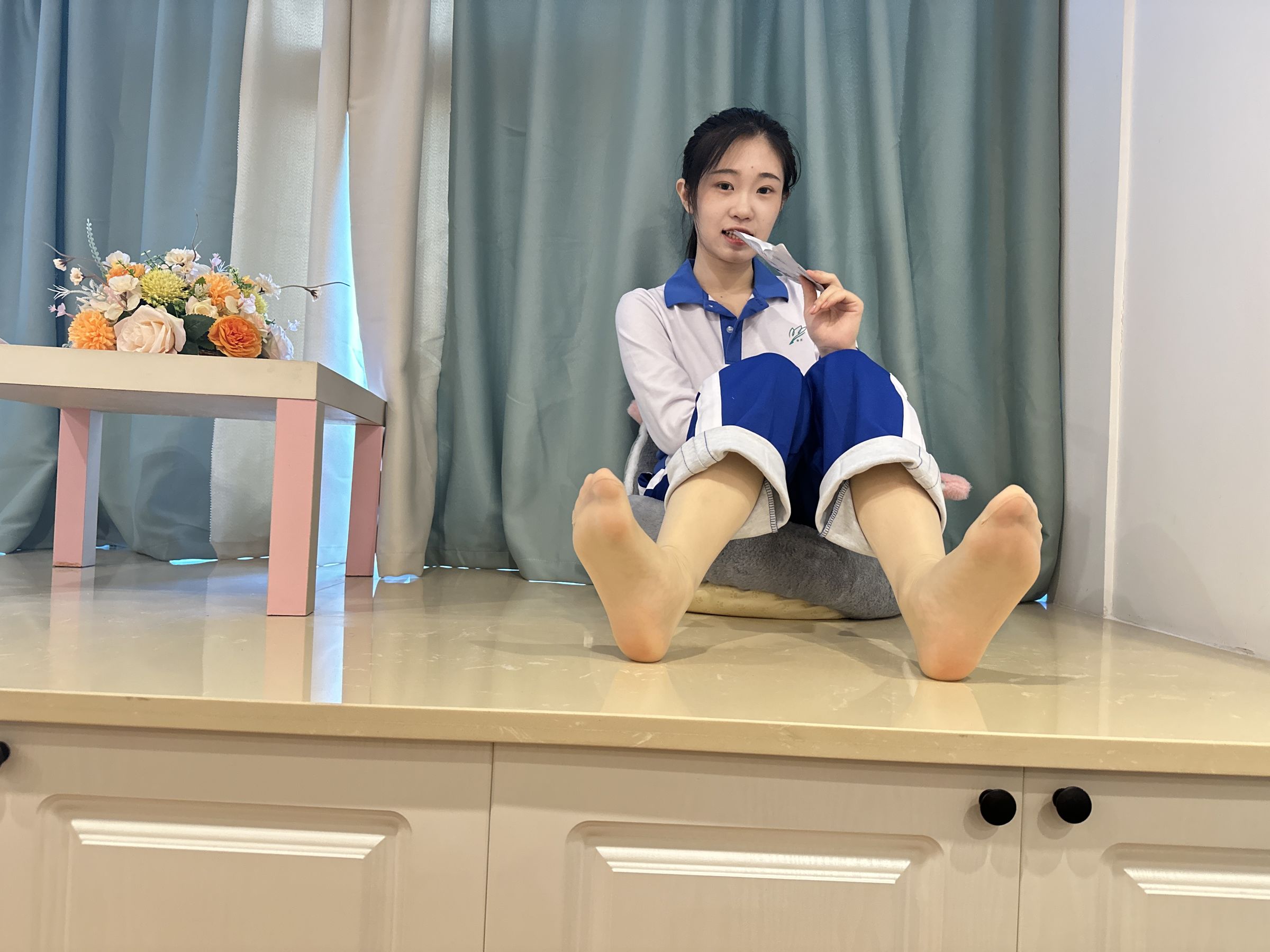 小兔 - 校服换裙子 一字马  第76张