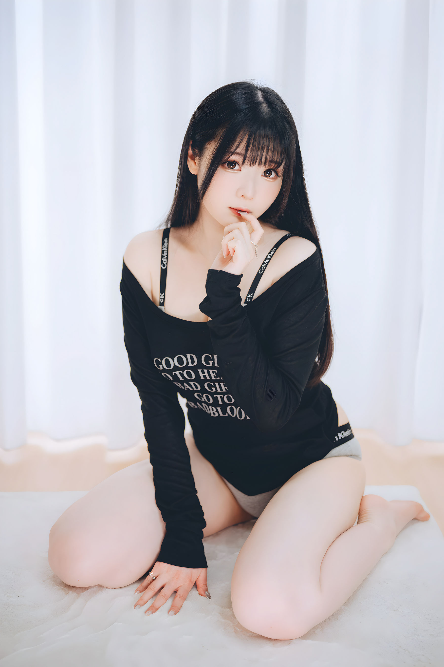 微博妹纸霜月shimo - 週末彼女  第4张