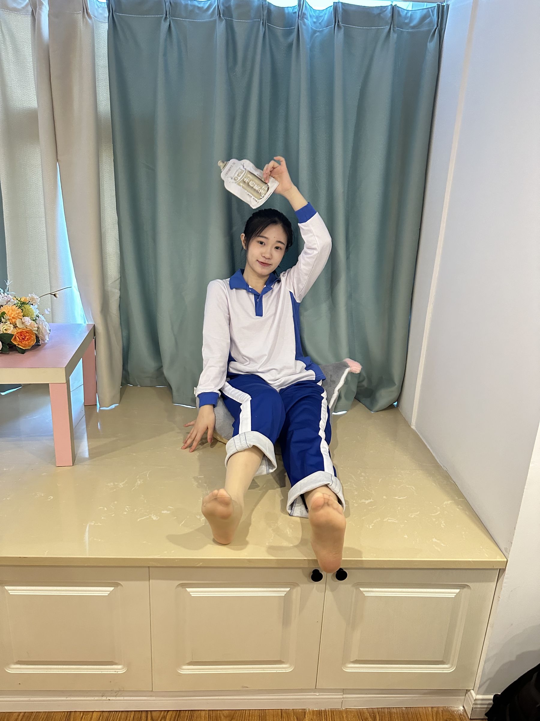 小兔 - 校服换裙子 一字马  第87张