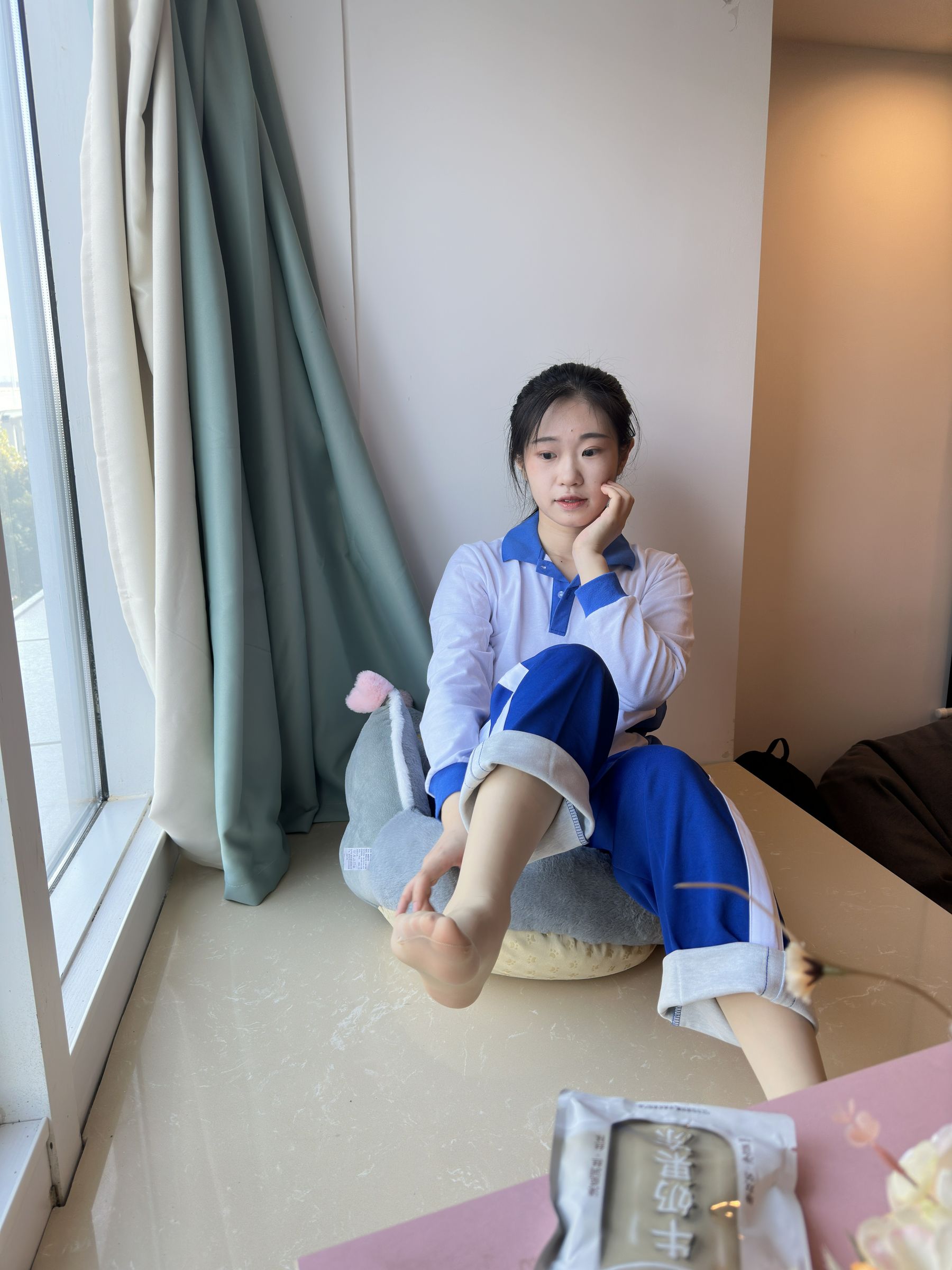 小兔 - 校服换裙子 一字马  第25张