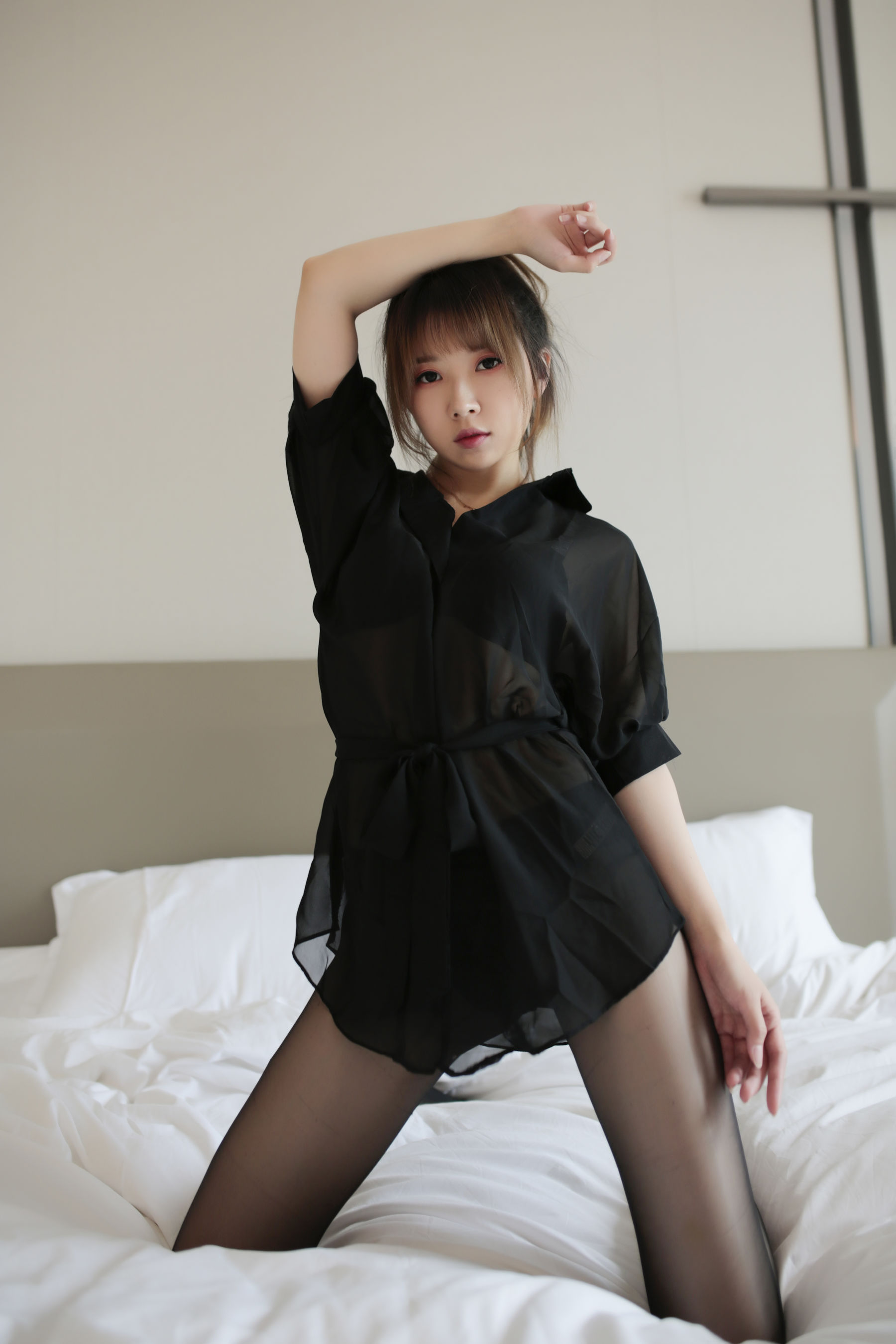 斗鱼主播小女巫露娜 - 傲慢小姐姐  第9张