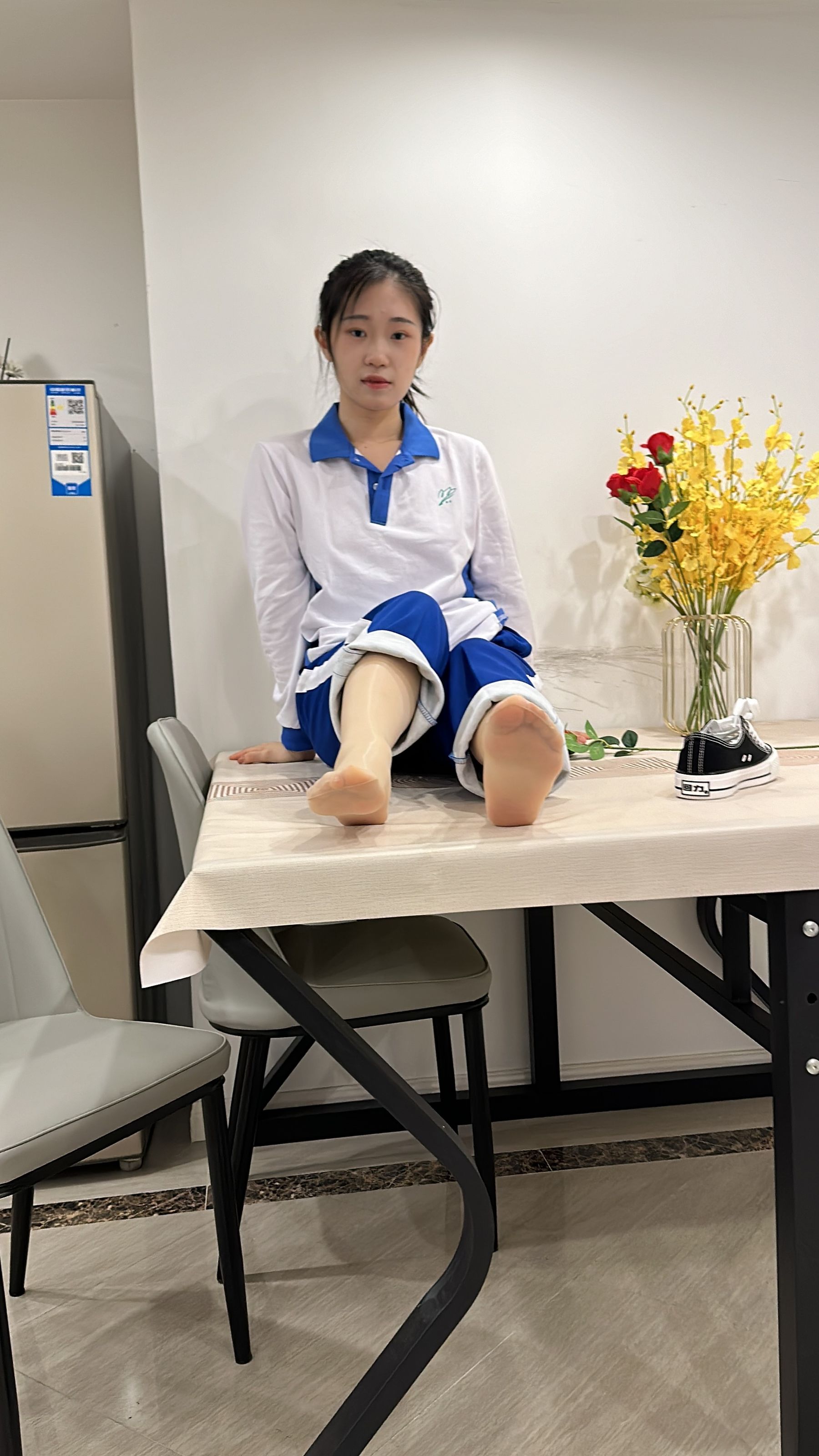 小兔 - 校服换裙子 一字马  第42张