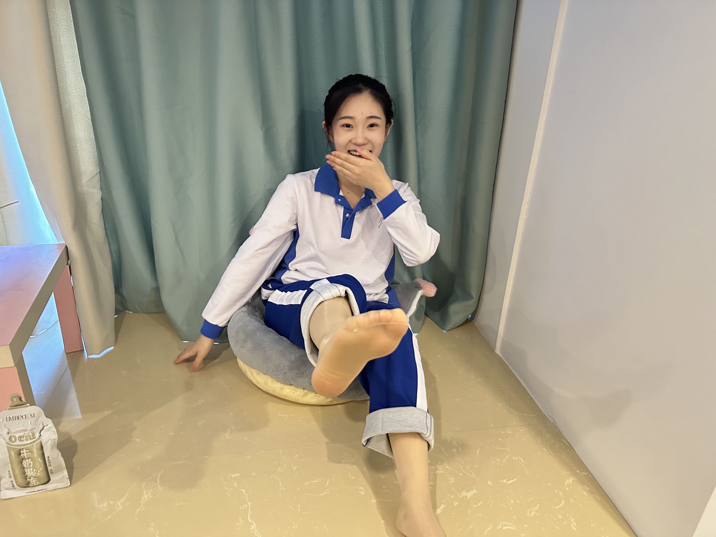 小兔 - 校服换裙子 一字马  第73张