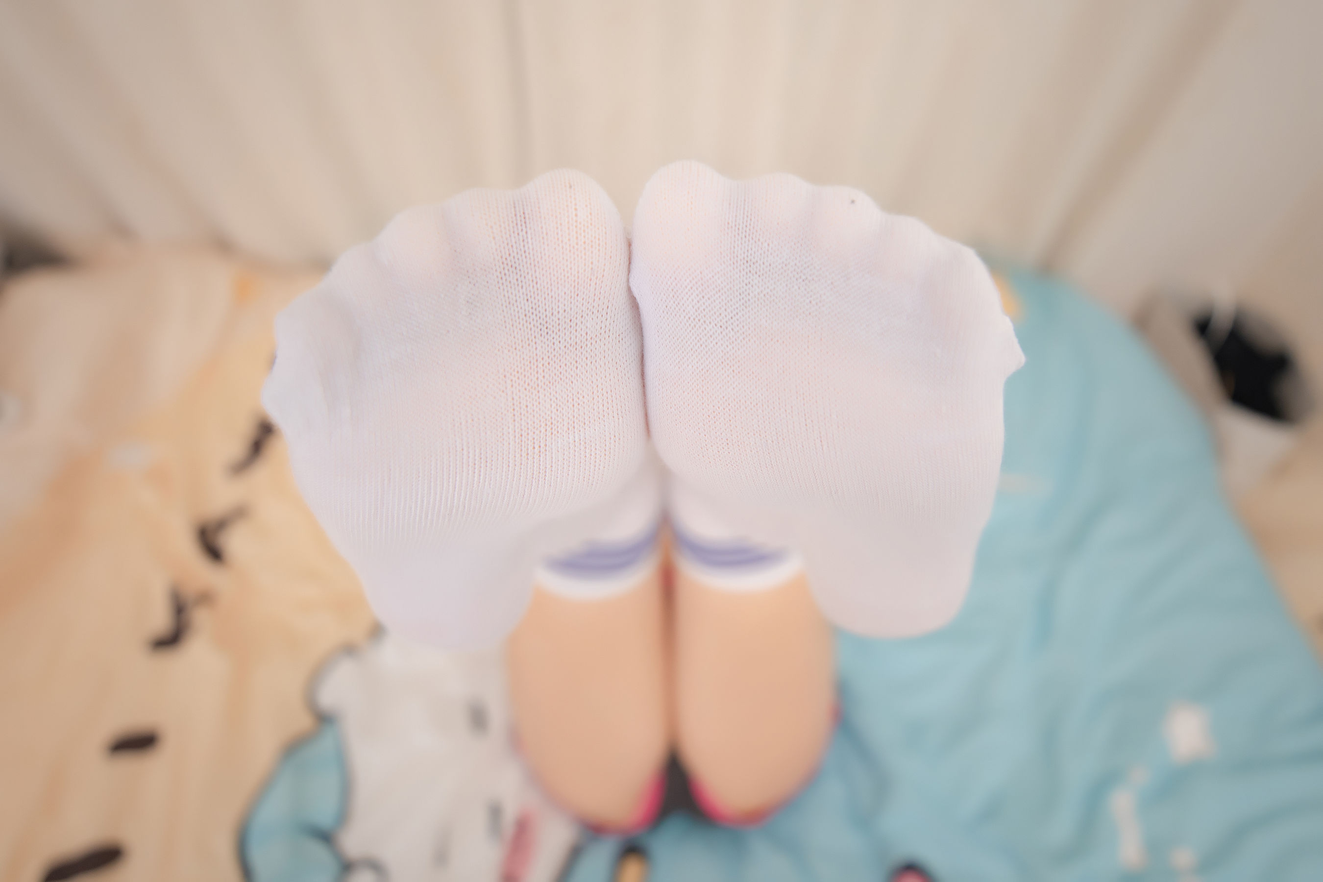 萝莉 神楽板真冬 之伸展少女  第4张