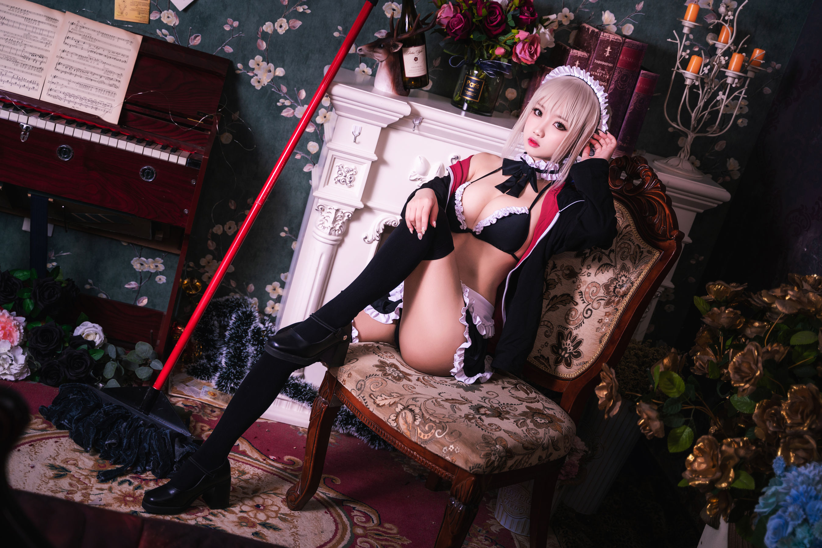 白嫩美少女 鬼畜瑶 - 黑呆女仆 (不知火舞)  第4张