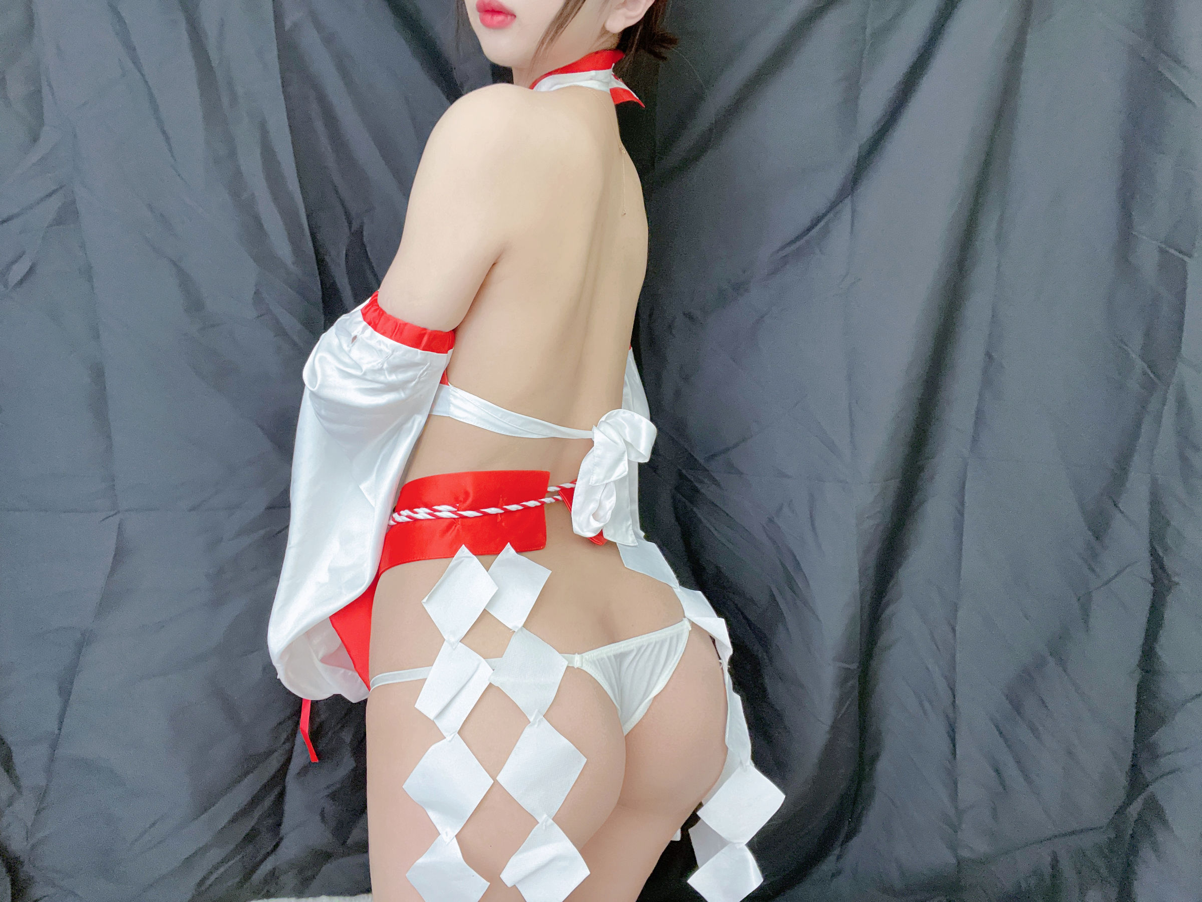 白嫩美少女 鬼畜瑶 - 巫女  第9张