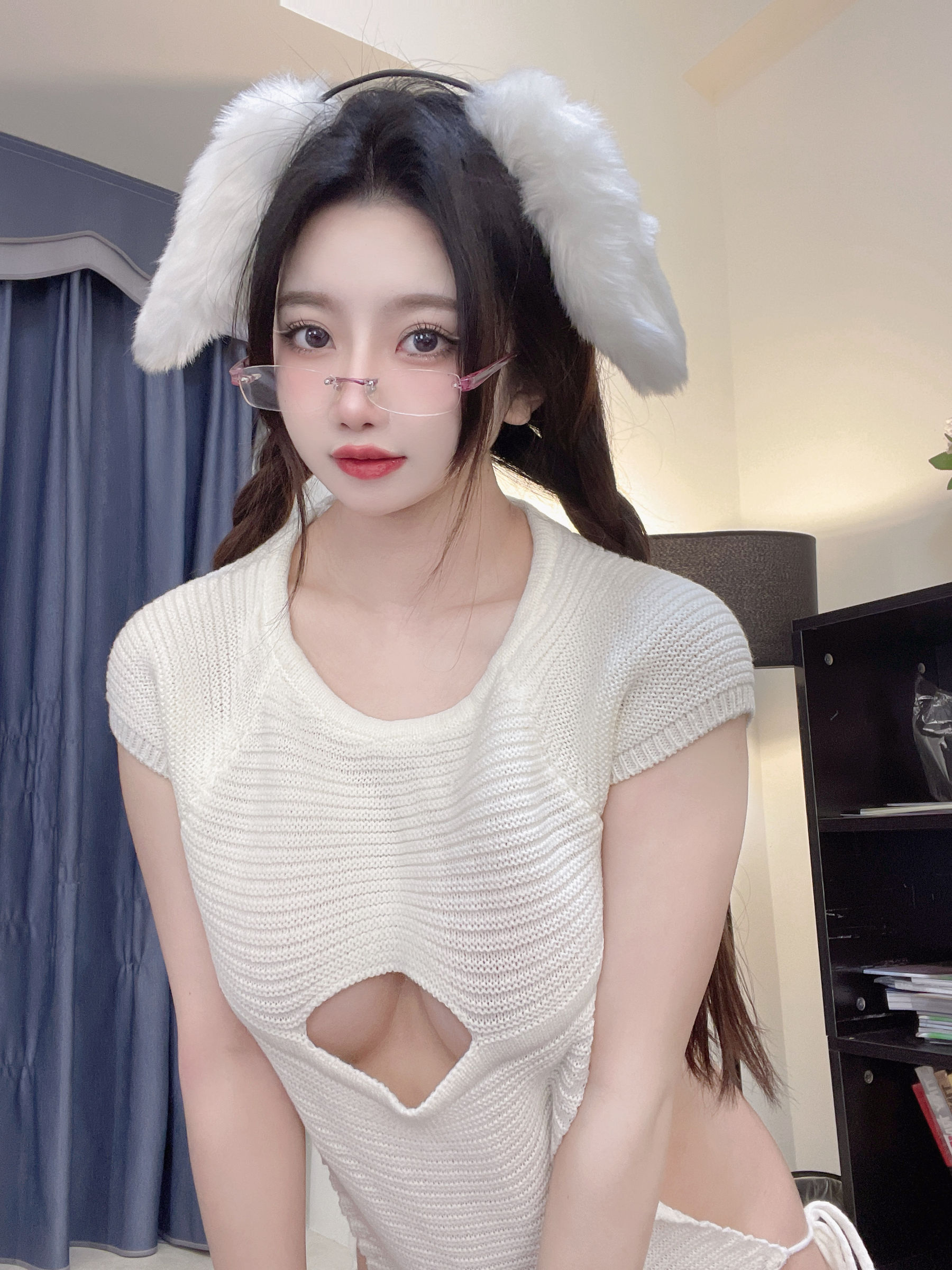 白嫩美少女 鬼畜瑶 - 毛衣小兔子  第11张