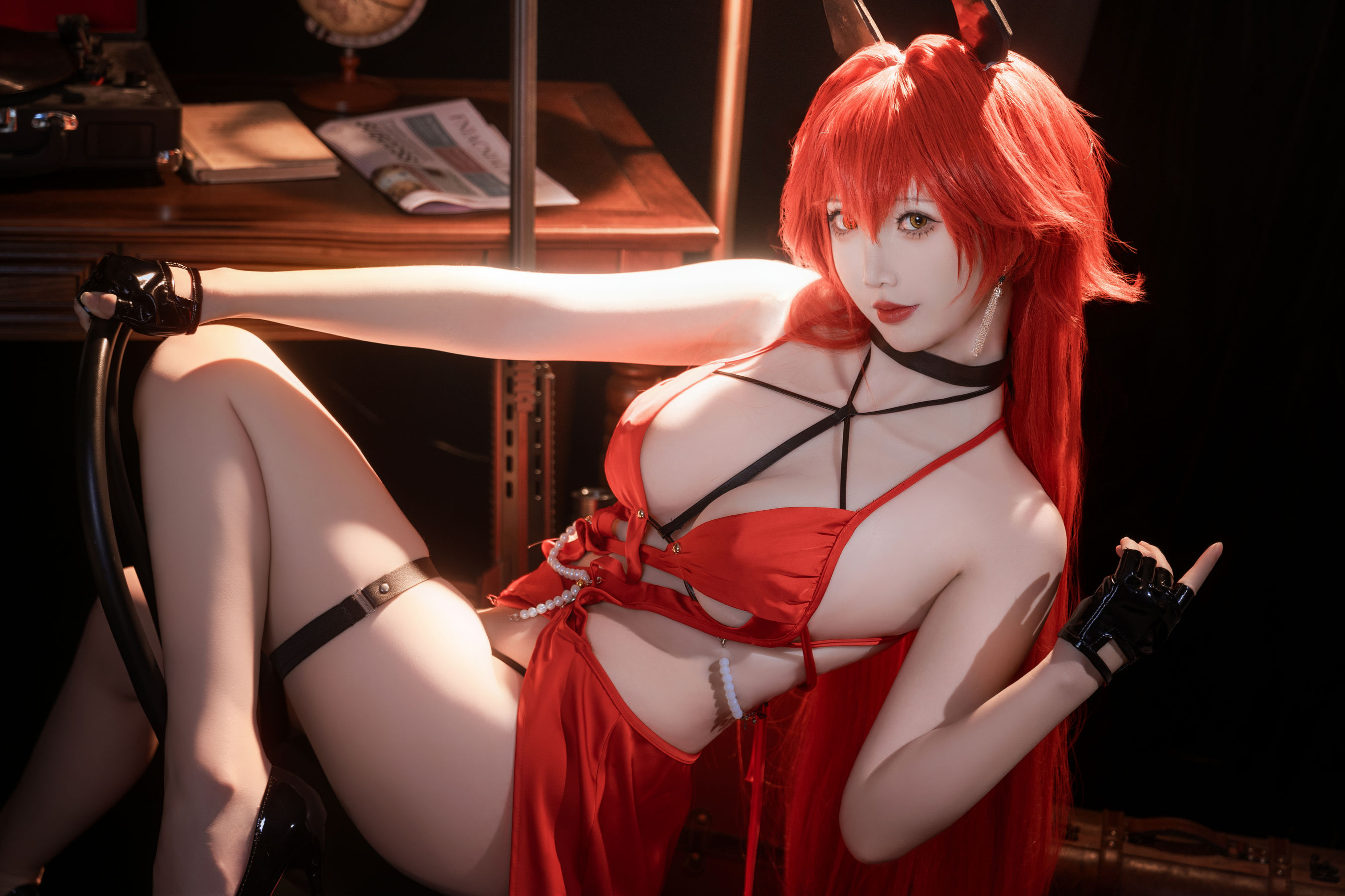 可爱人气Coser面饼仙儿 - Nikke 小红帽礼服  第4张