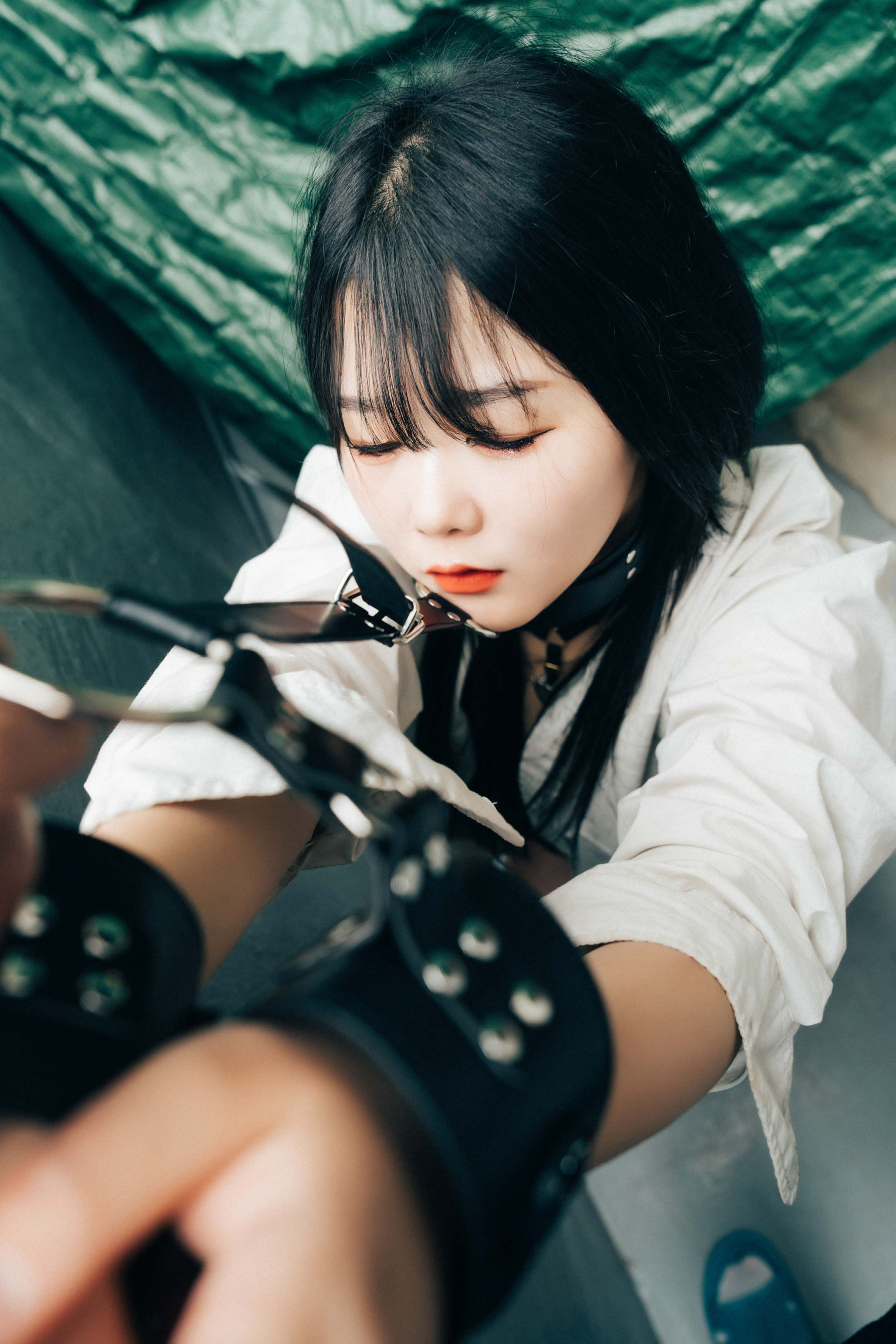 Haivia Zia - Tight and Closer  第4张