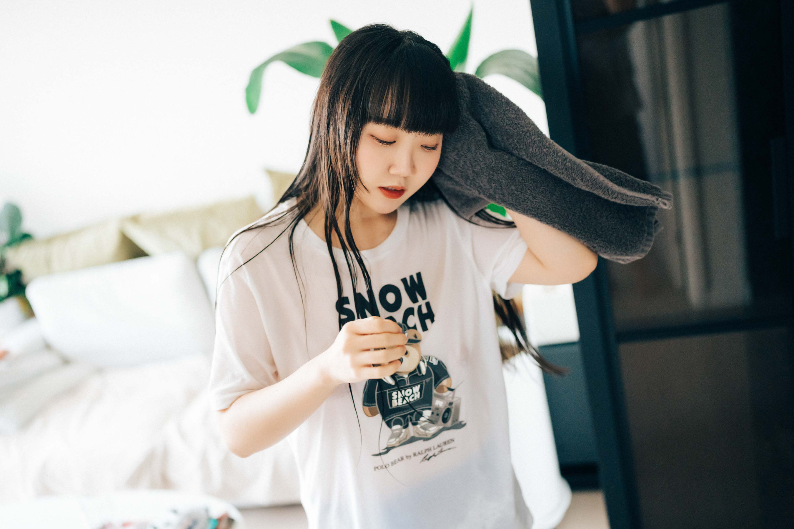 Haivia Doyeon - Sudden Visit  第3张