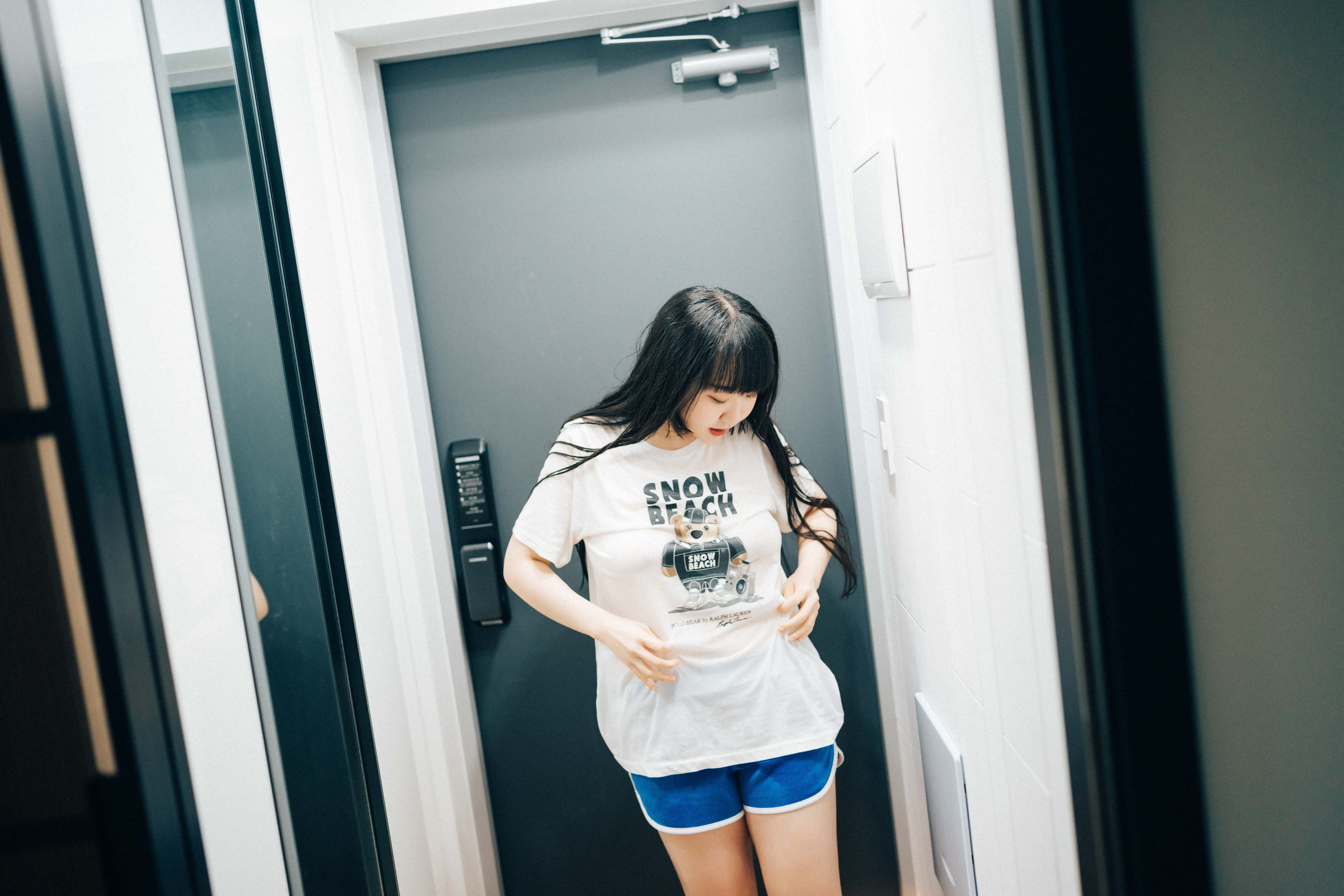 Haivia Doyeon - Sudden Visit  第3张